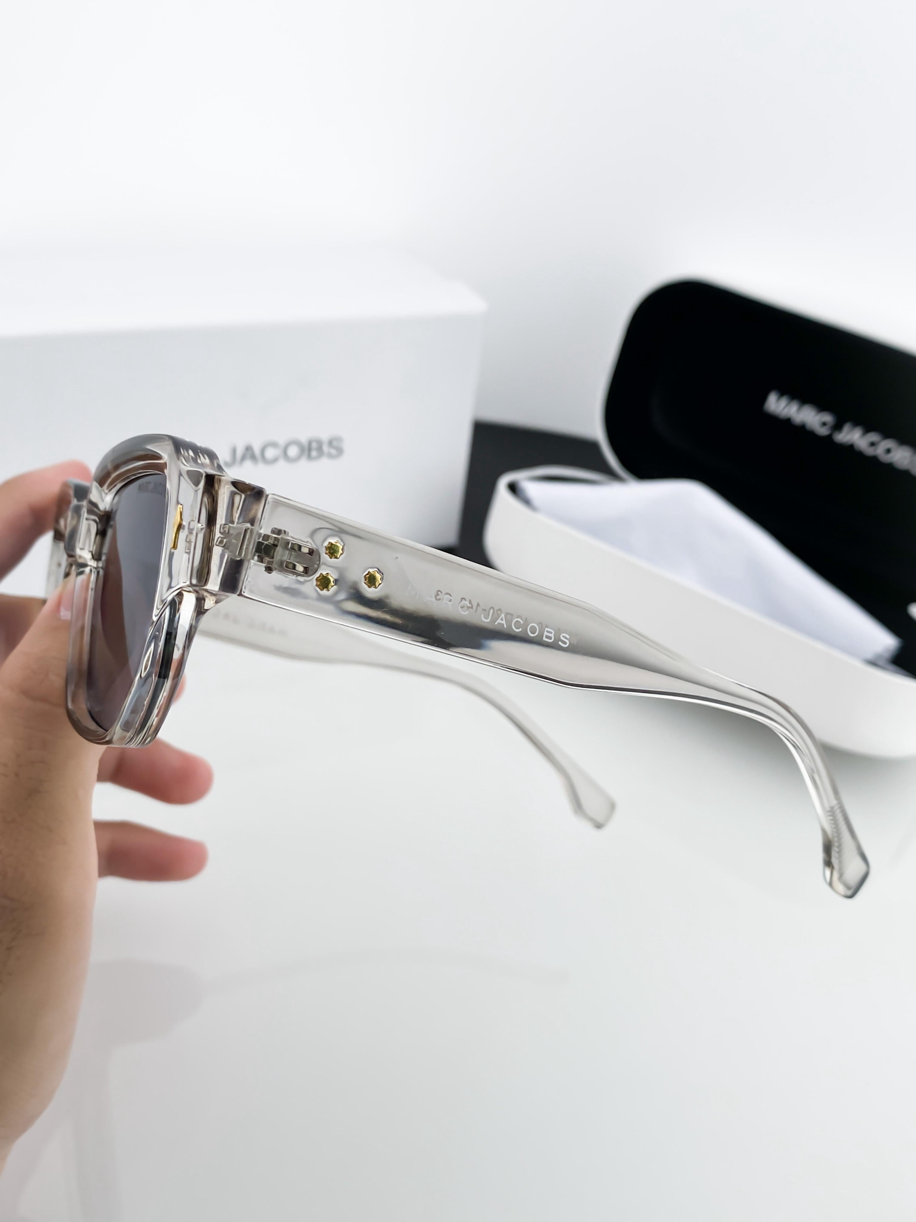 WG Mar_c_jaco_b_white