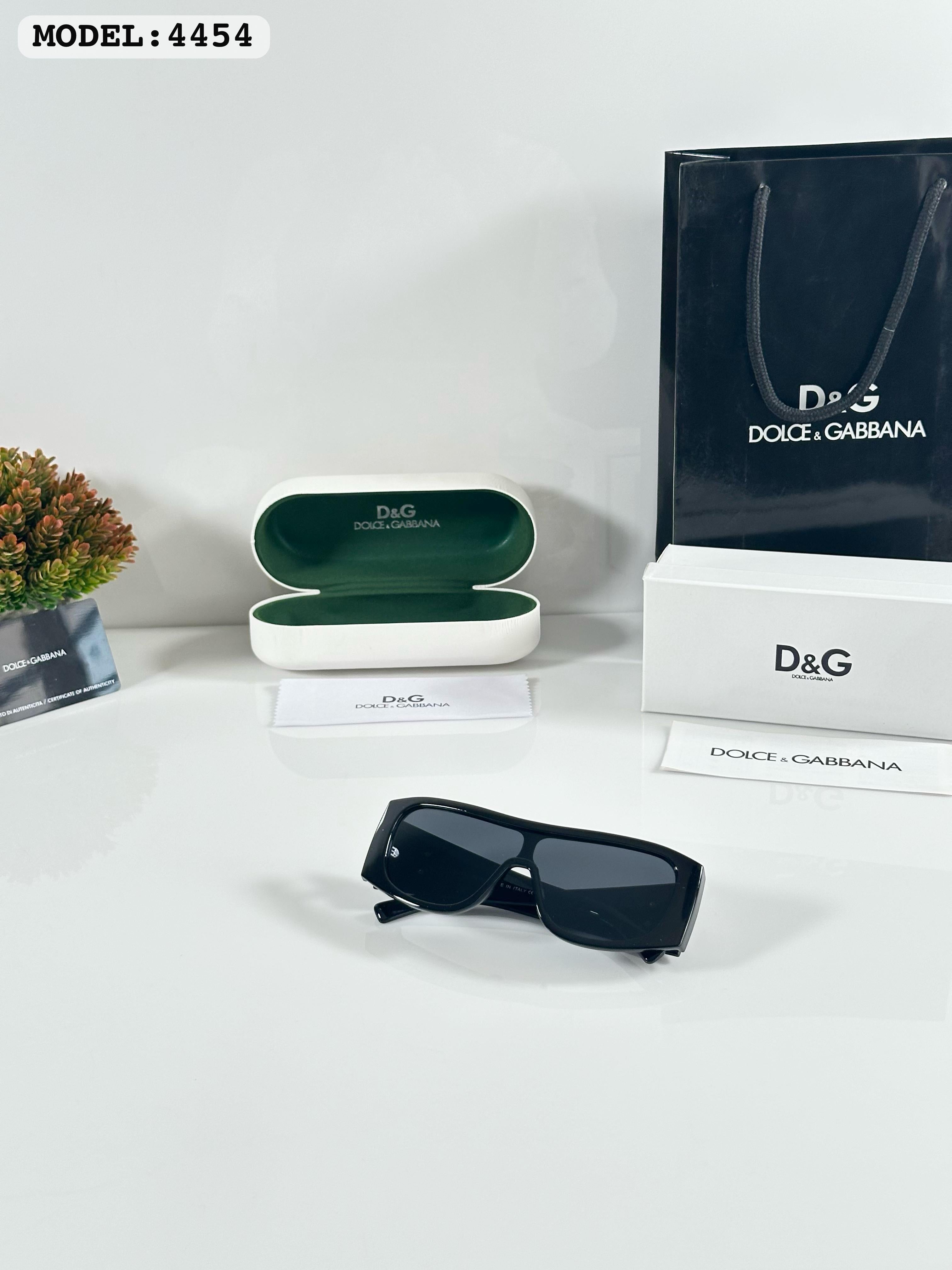 WG DO_L_CE & GABBANA 4454 BLACK GH