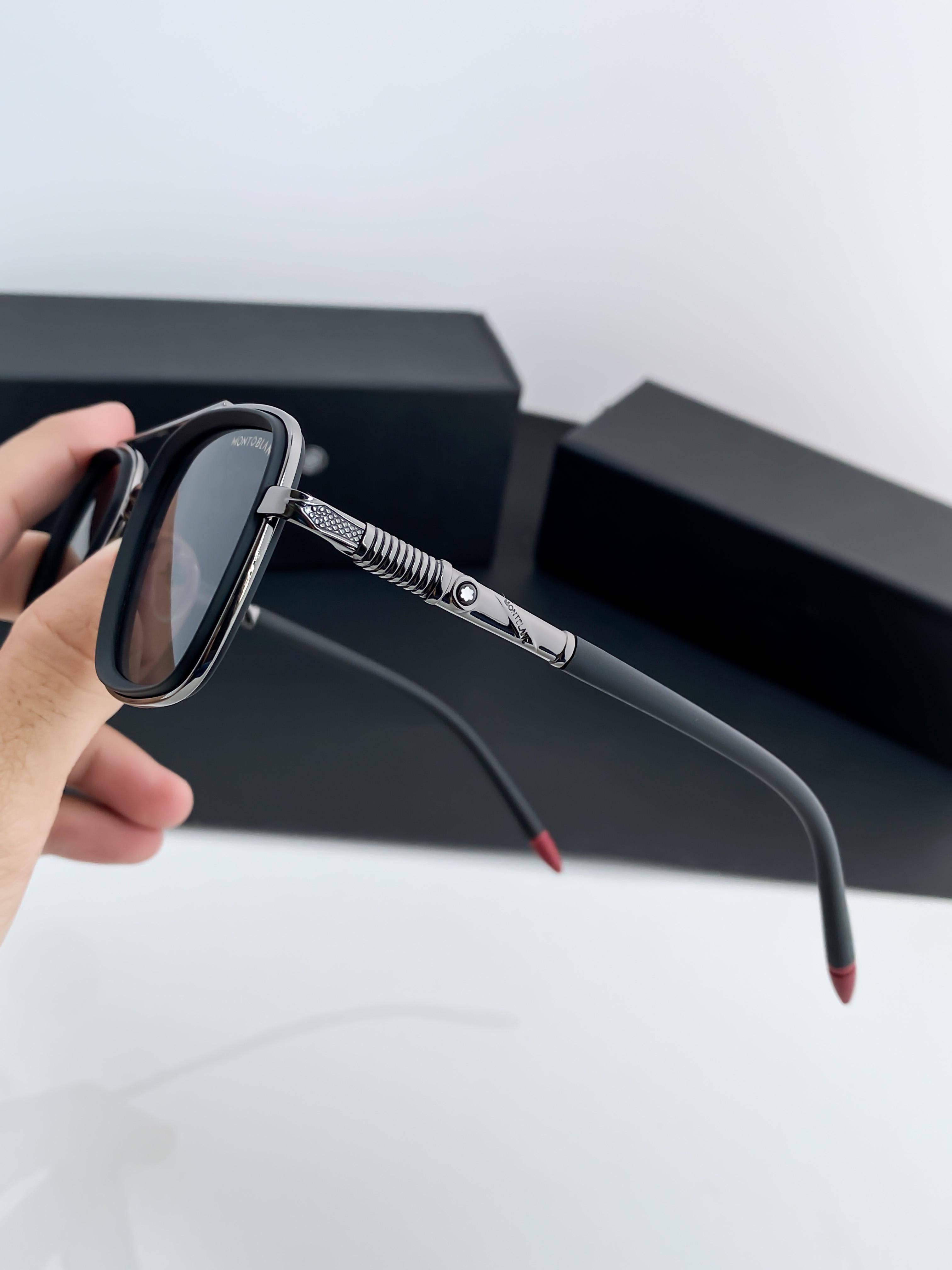 WG Mo_nt B_lanc black sunglass