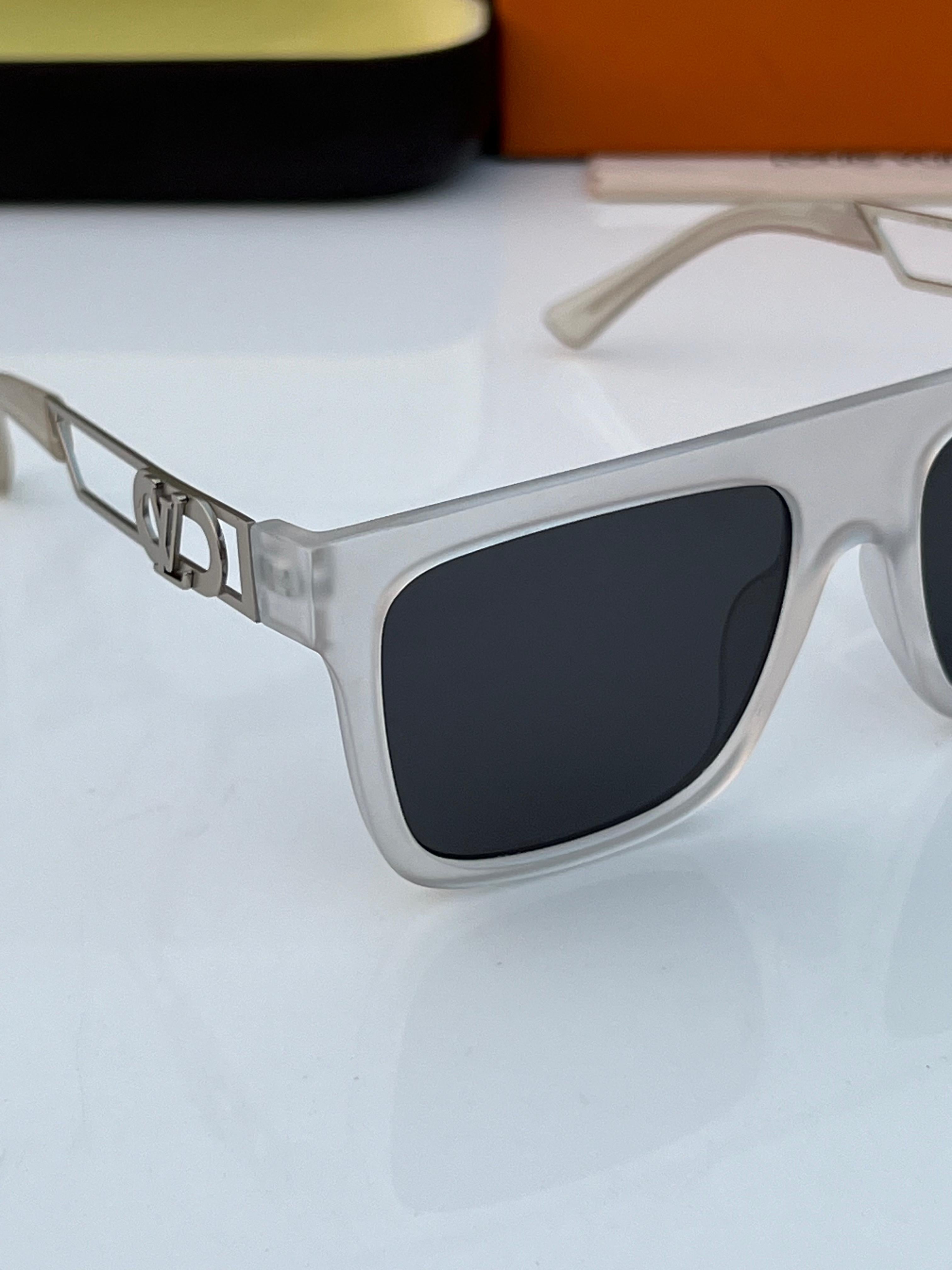 WG Lo_uis vuitton 128