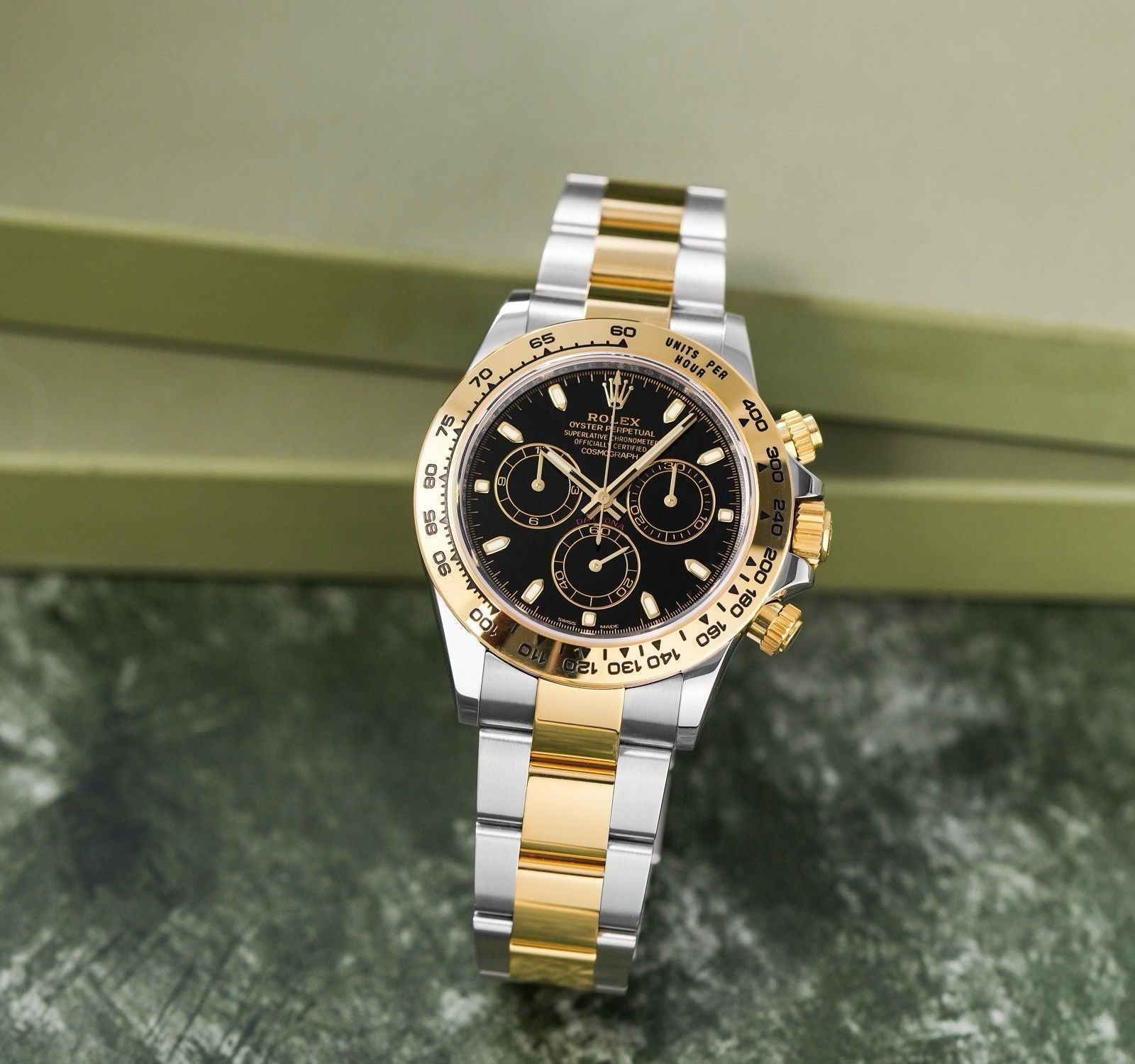 WG RLX Branded Watch Golden & Silver