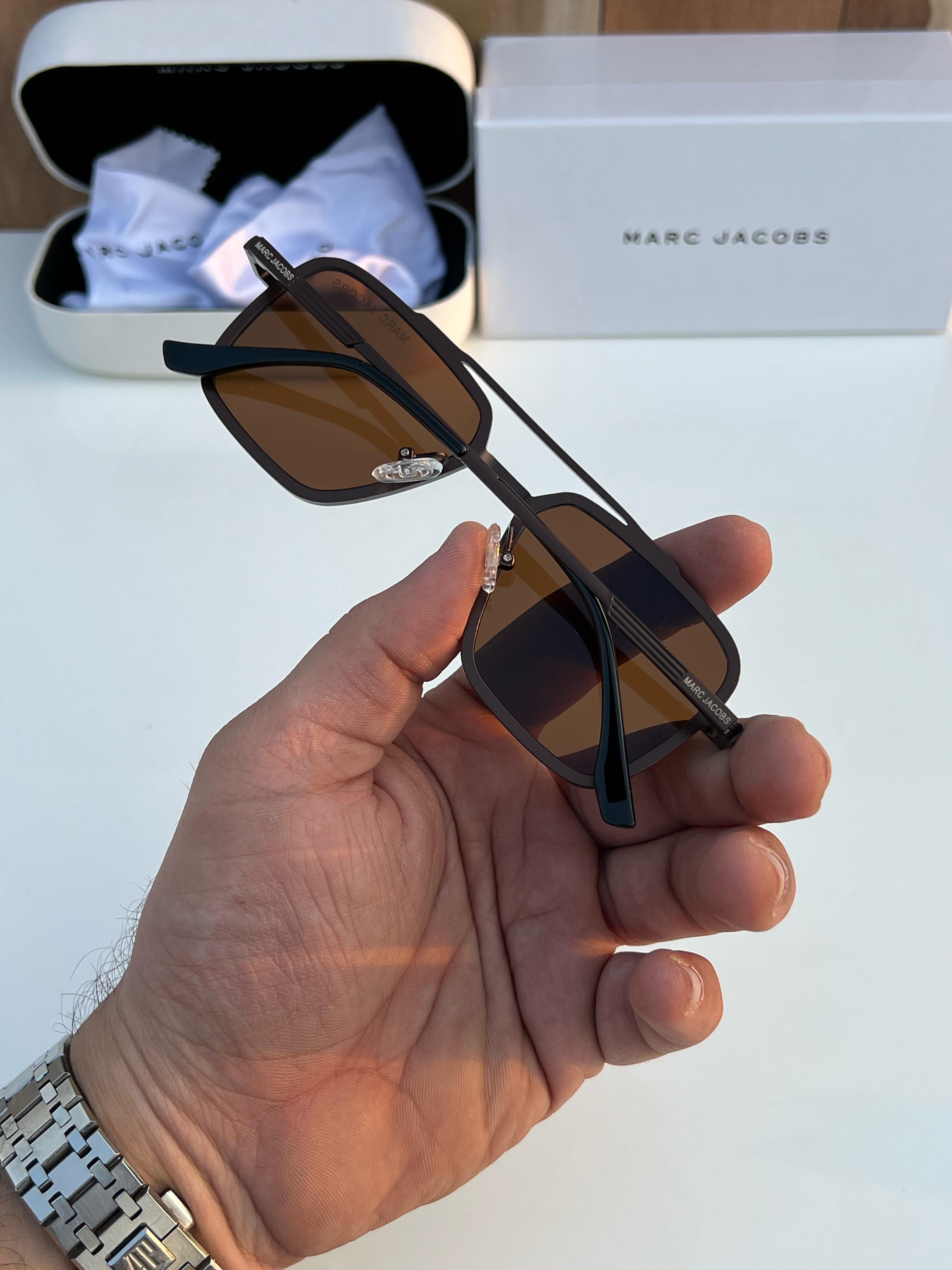 WG Mar_c Jacob’s 505 brown A