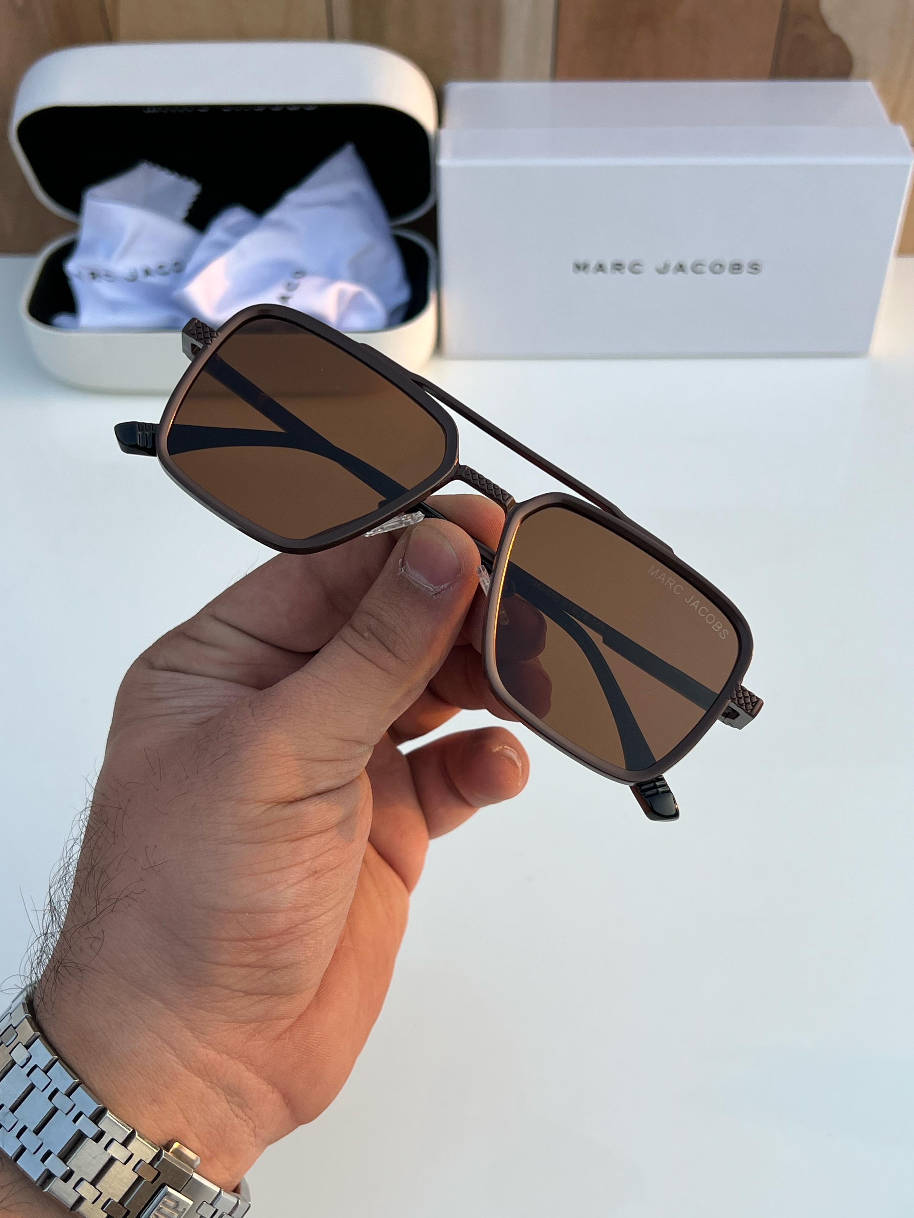 WG Mar_c Jacob’s 505 brown A