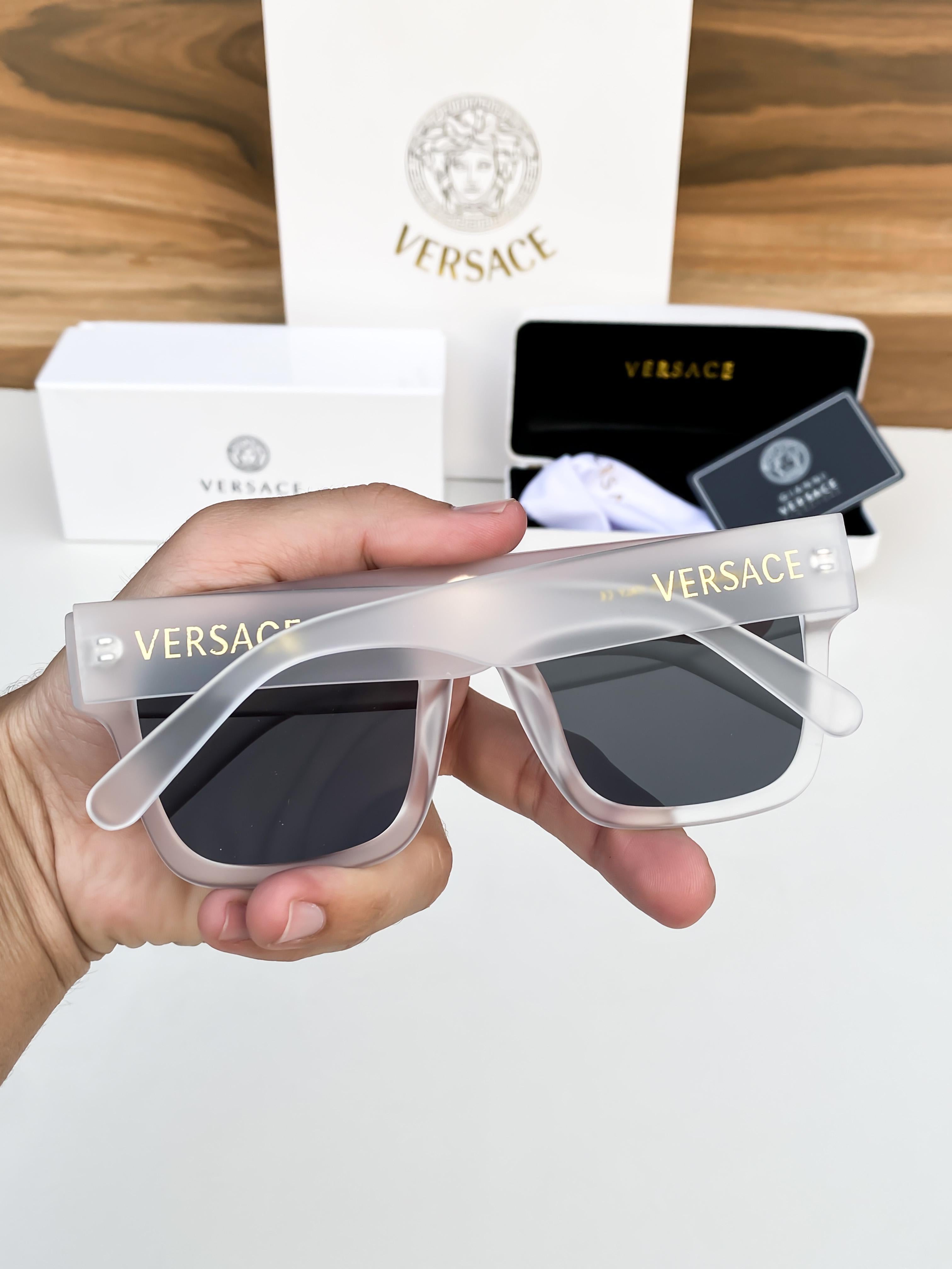 WG VER_sace white black 0898