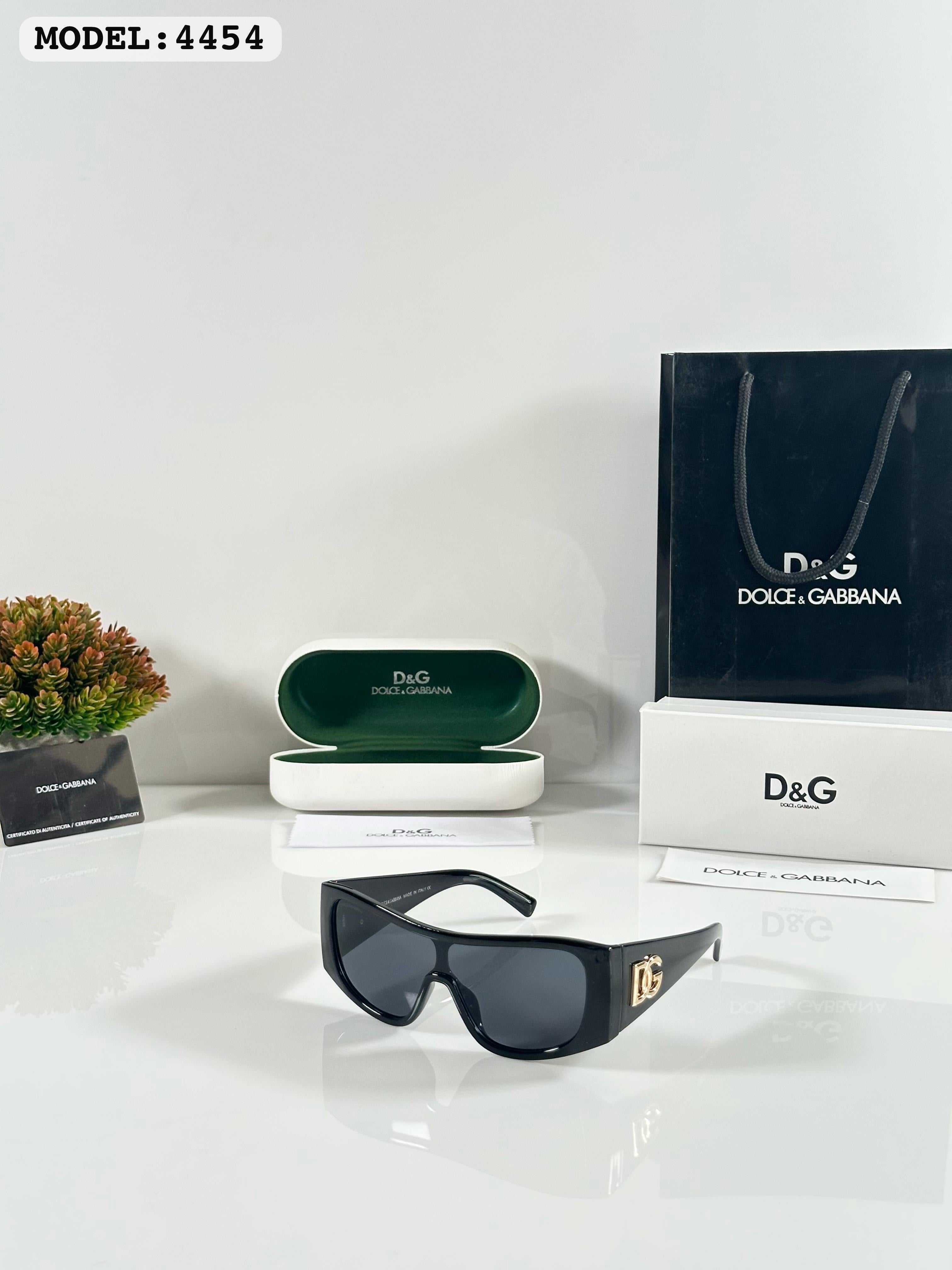 WG DO_L_CE & GABBANA 4454 BLACK GH