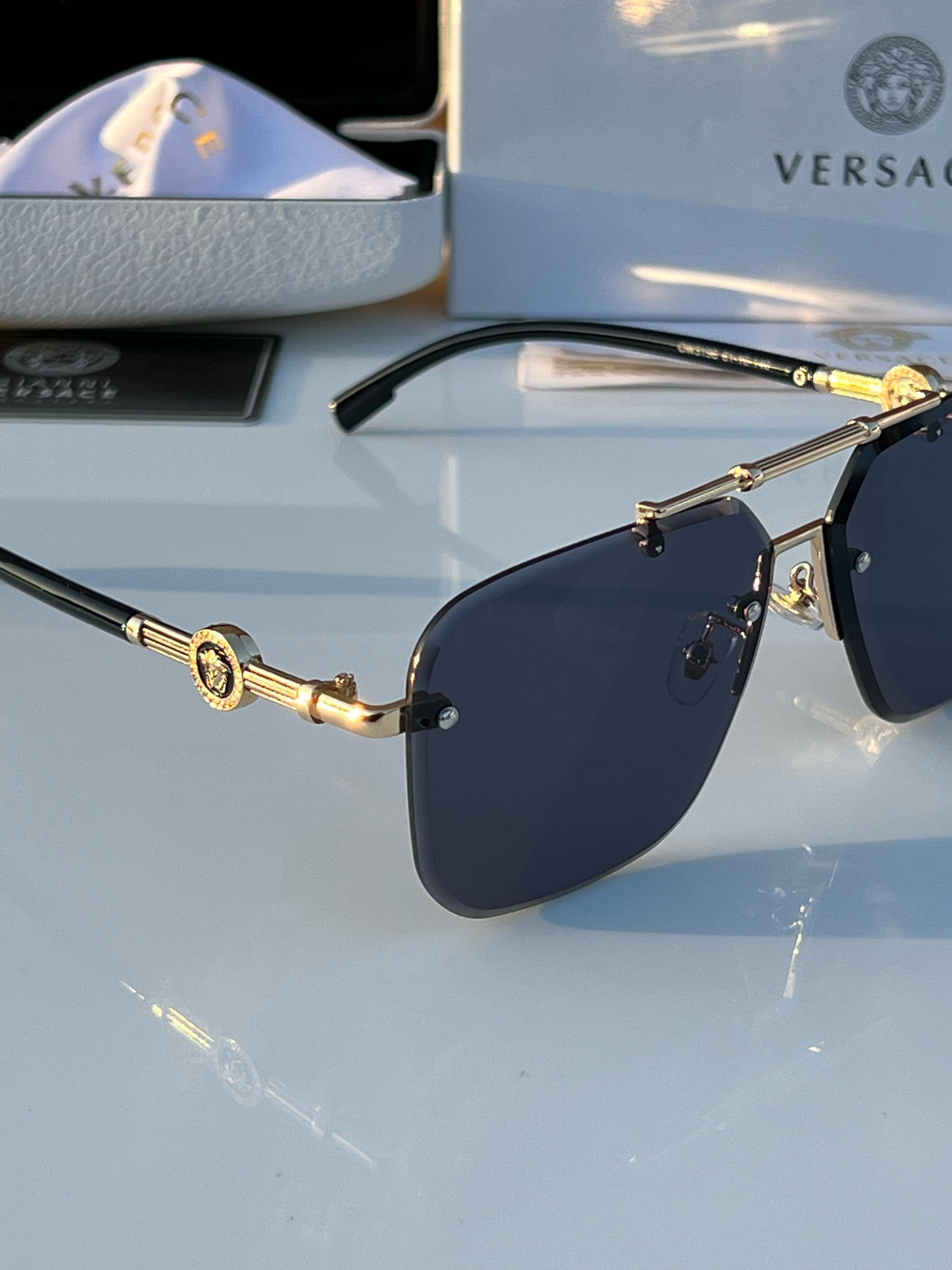 WG Ve_rsace 3196 gold black A