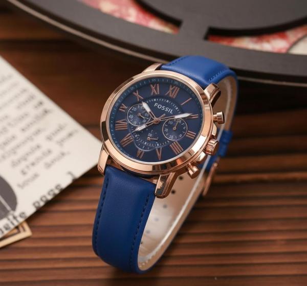 WG Fosil commuter leather premium watch