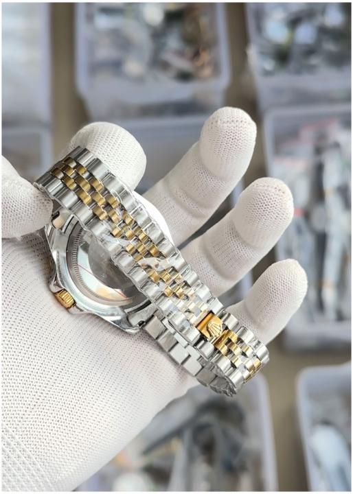 WG  RLX GMT-Master II – Custom “Batman” Golden Bezel Edition