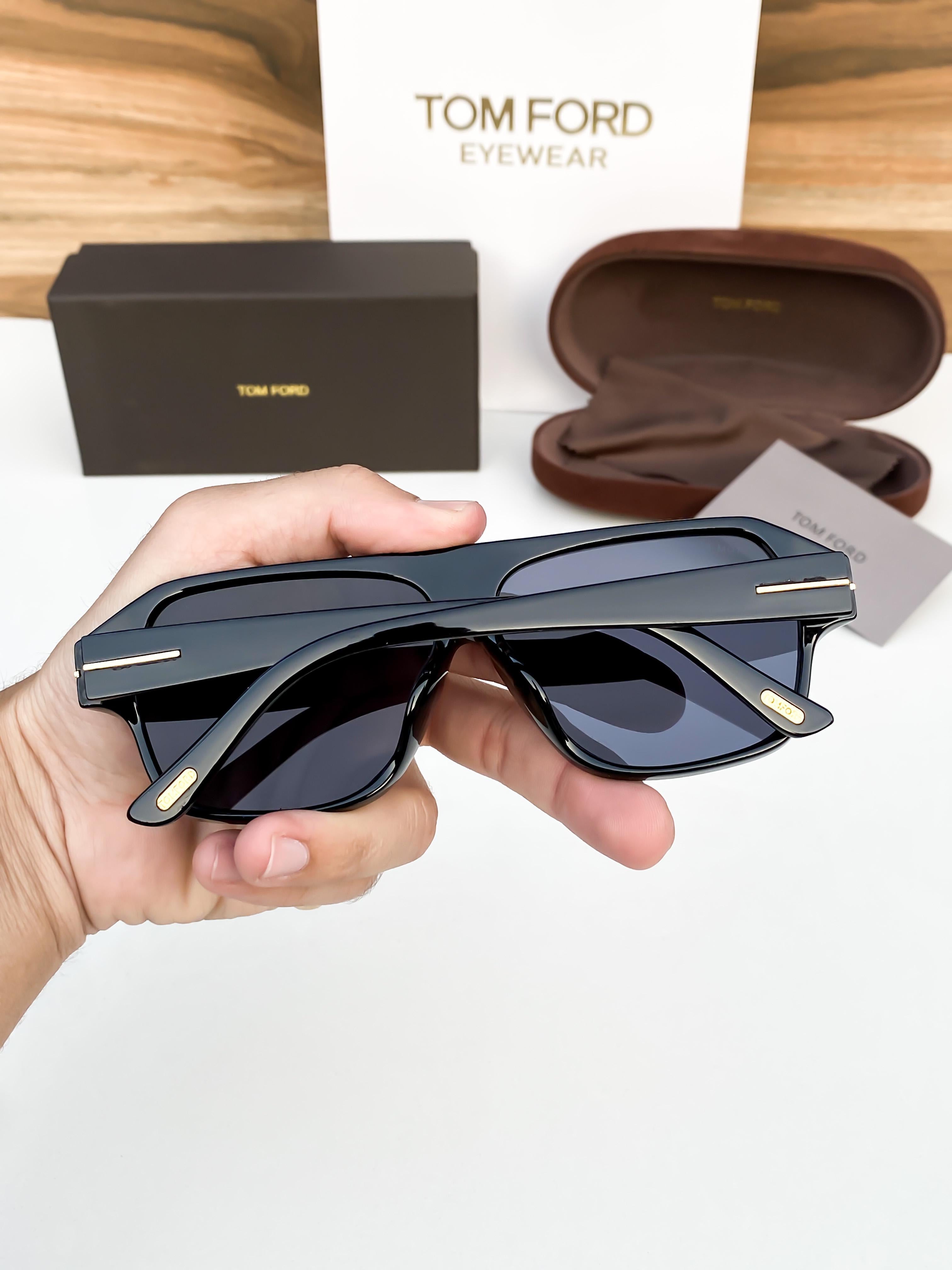 WG To_ MFORD  BLACK 6033