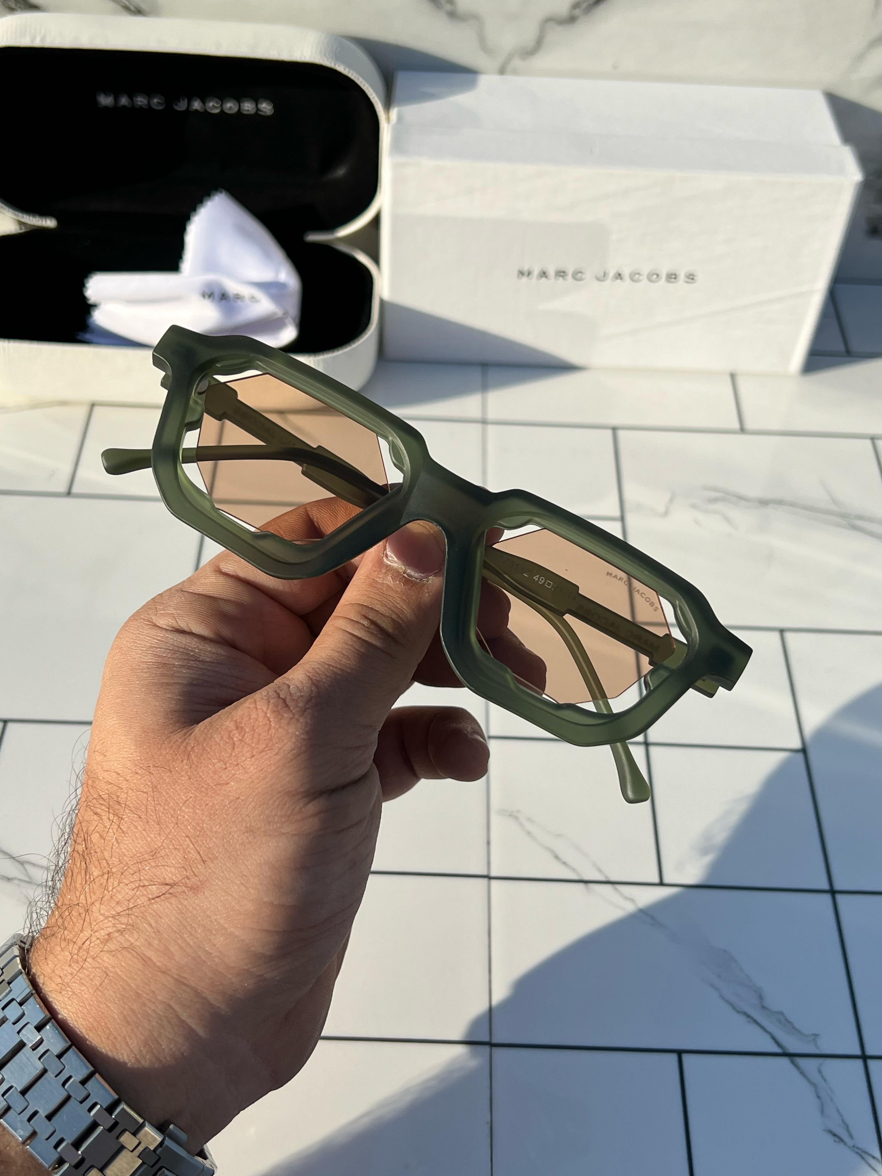 WG Mar_c_jacobs 3512 green brown