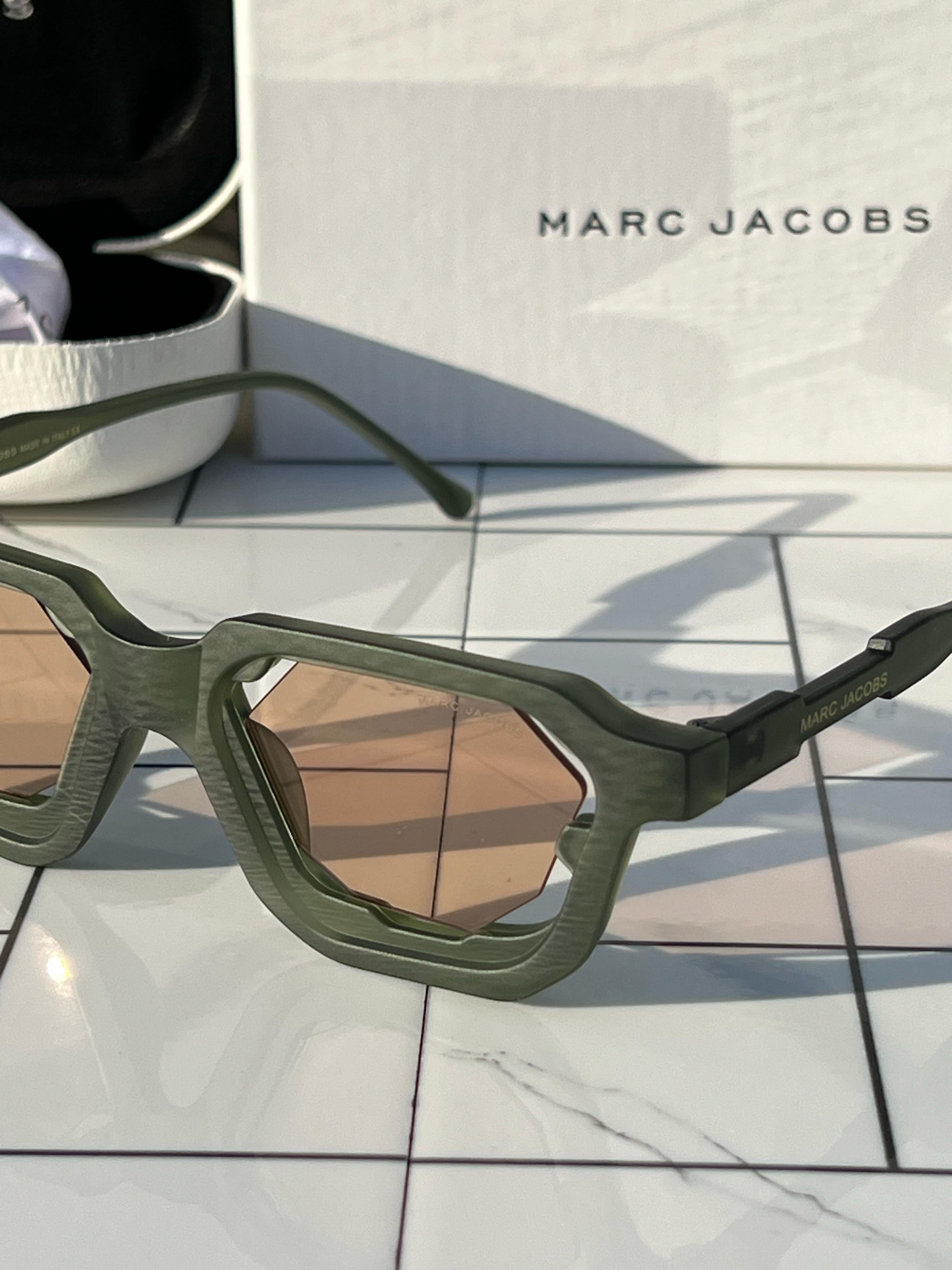 WG Mar_c_jacobs 3512 green brown