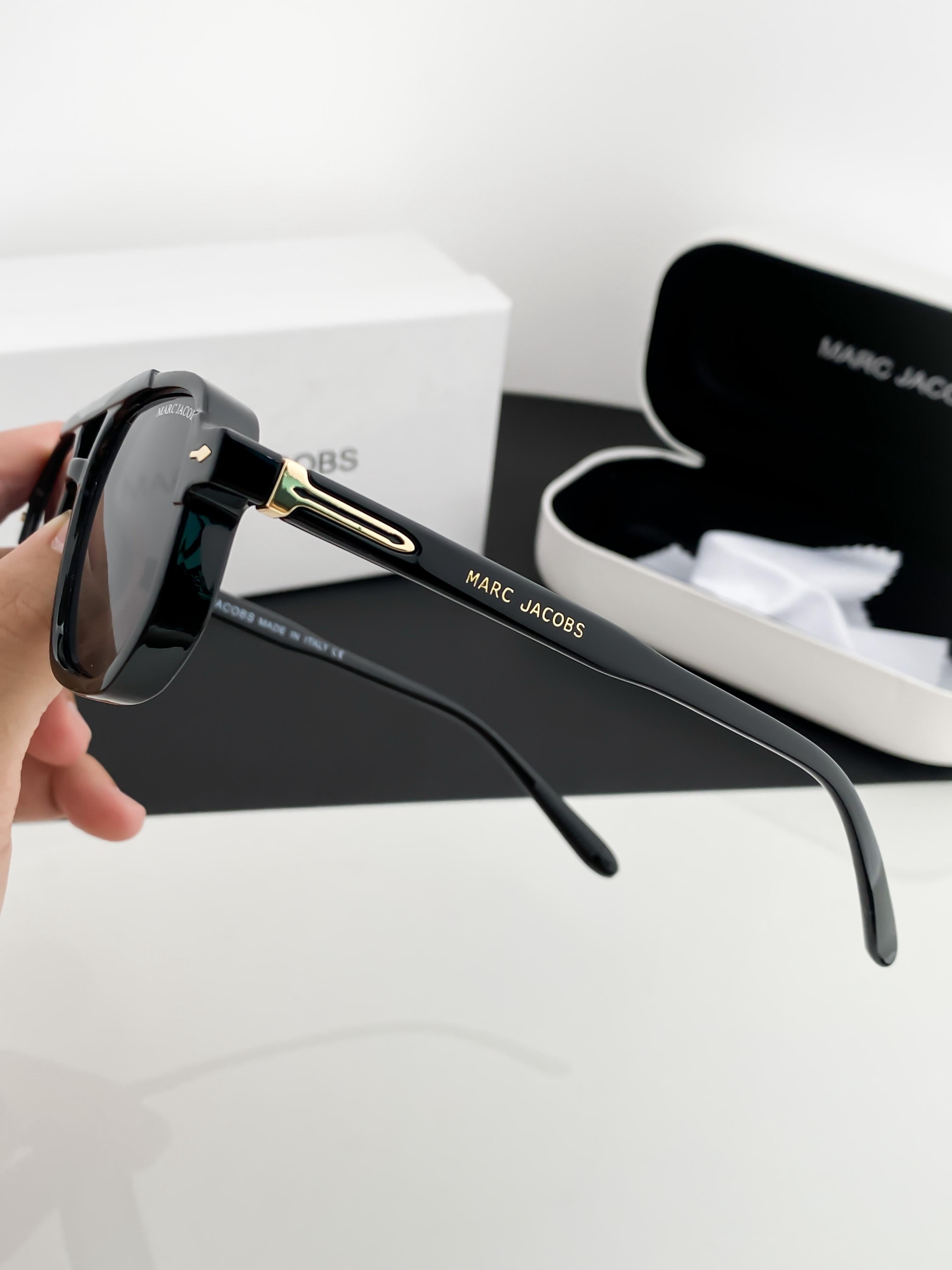 WG MA_RC JAC_OBS BLACK M11-36 B