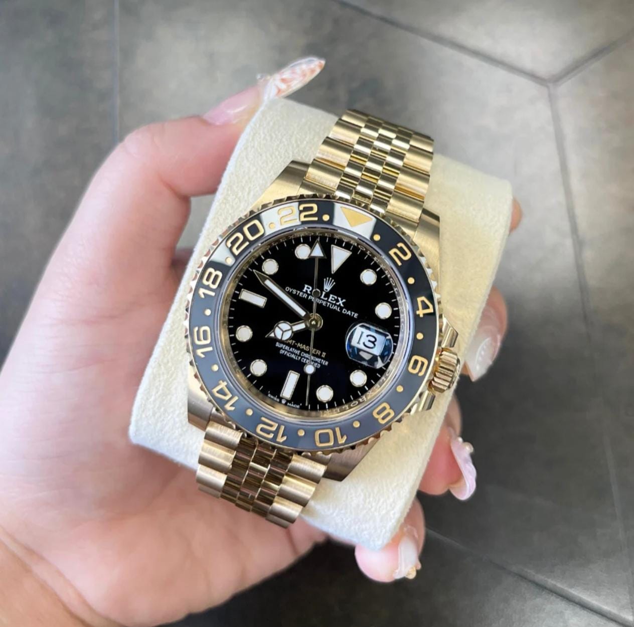 WG RLX GMT 2 Watch (King Ko*Li Using it ) Golden Black