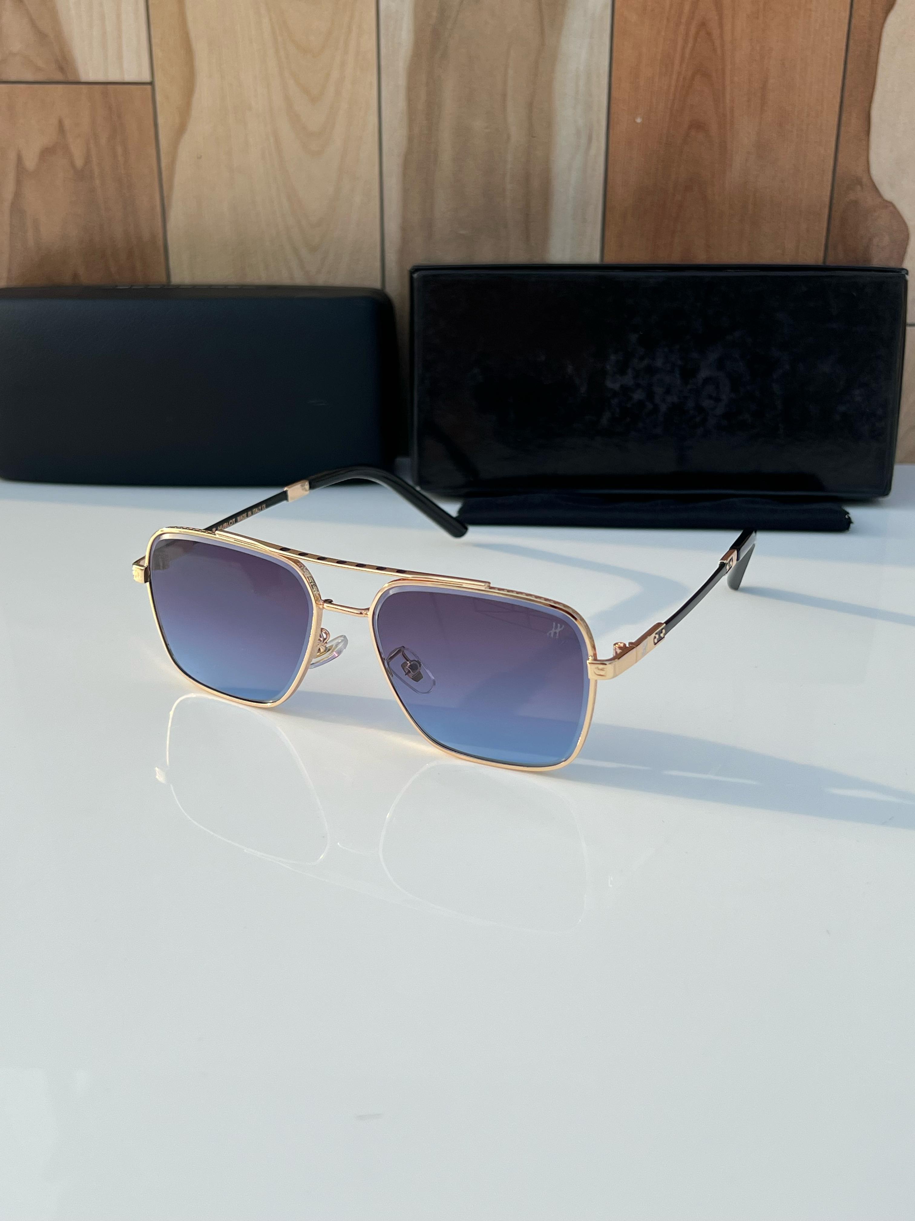 WG Hub_lot_ Gold Blue A