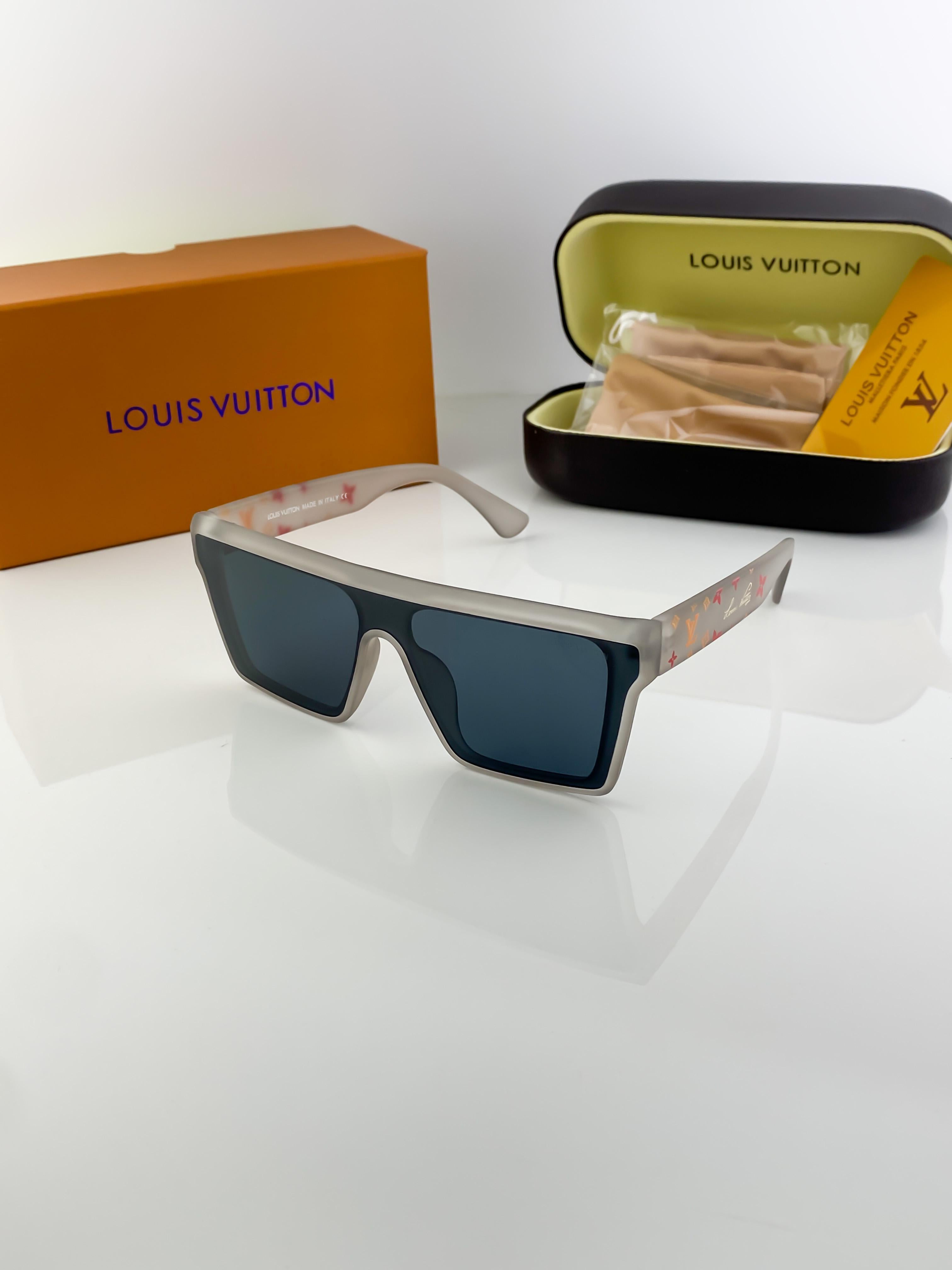 WG LO_UIS_ VUI_TTON_ 1166 B