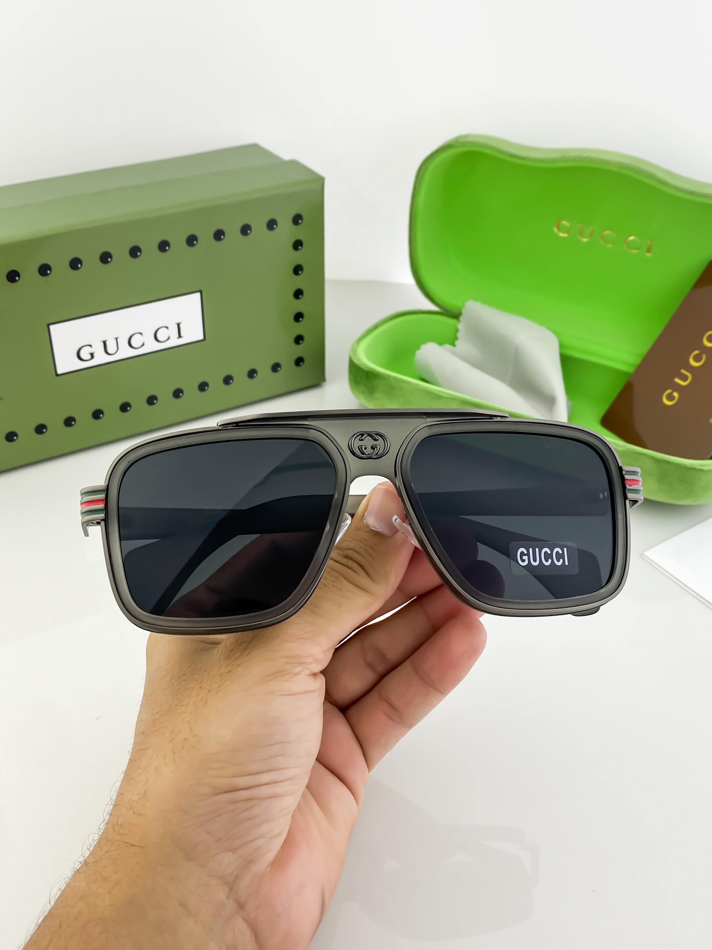 WG GU_CC_I GREY 1295 B