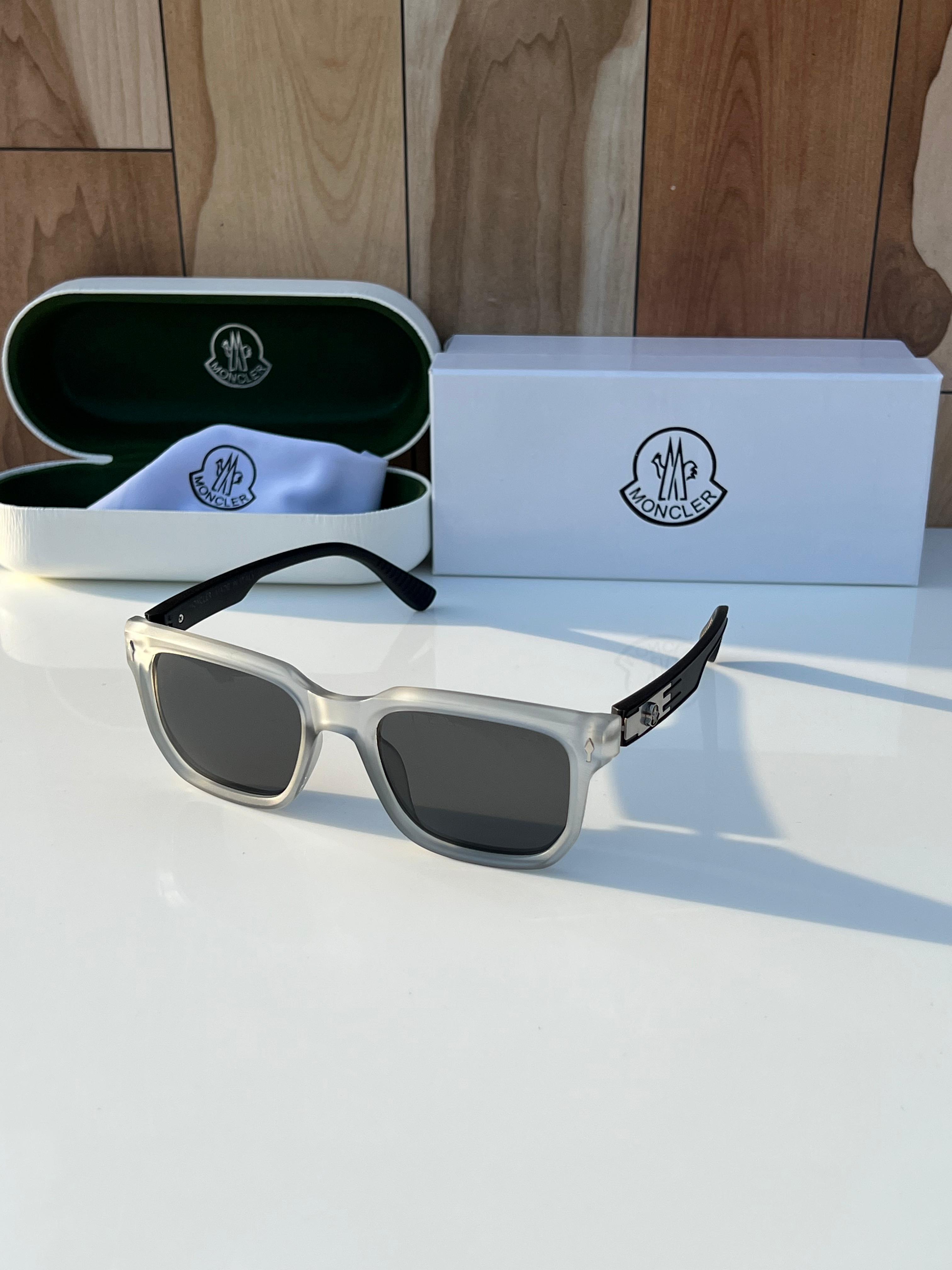 WG Mo_nc_ler 7507 grey black A