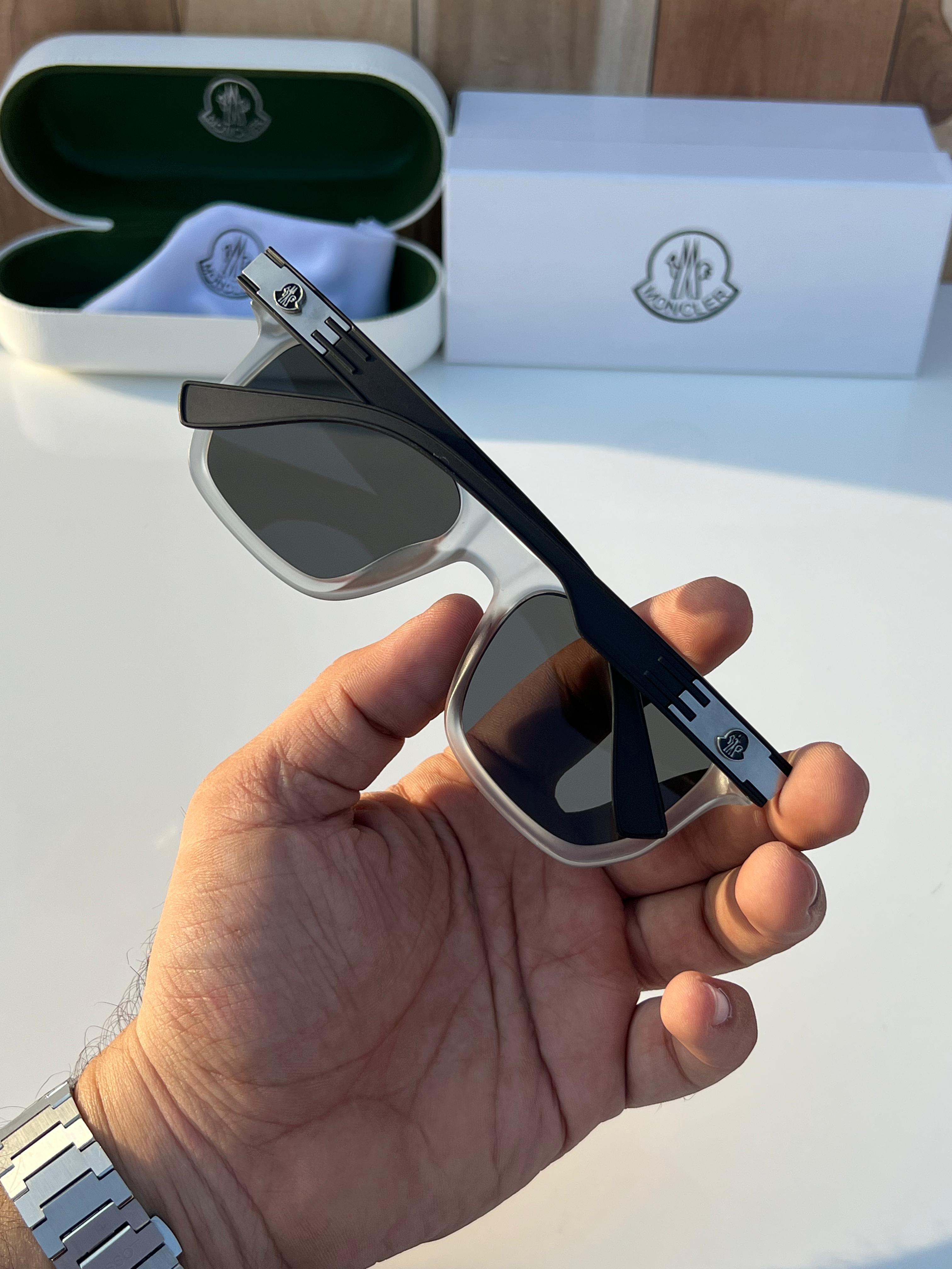 WG Mo_nc_ler 7507 grey black A