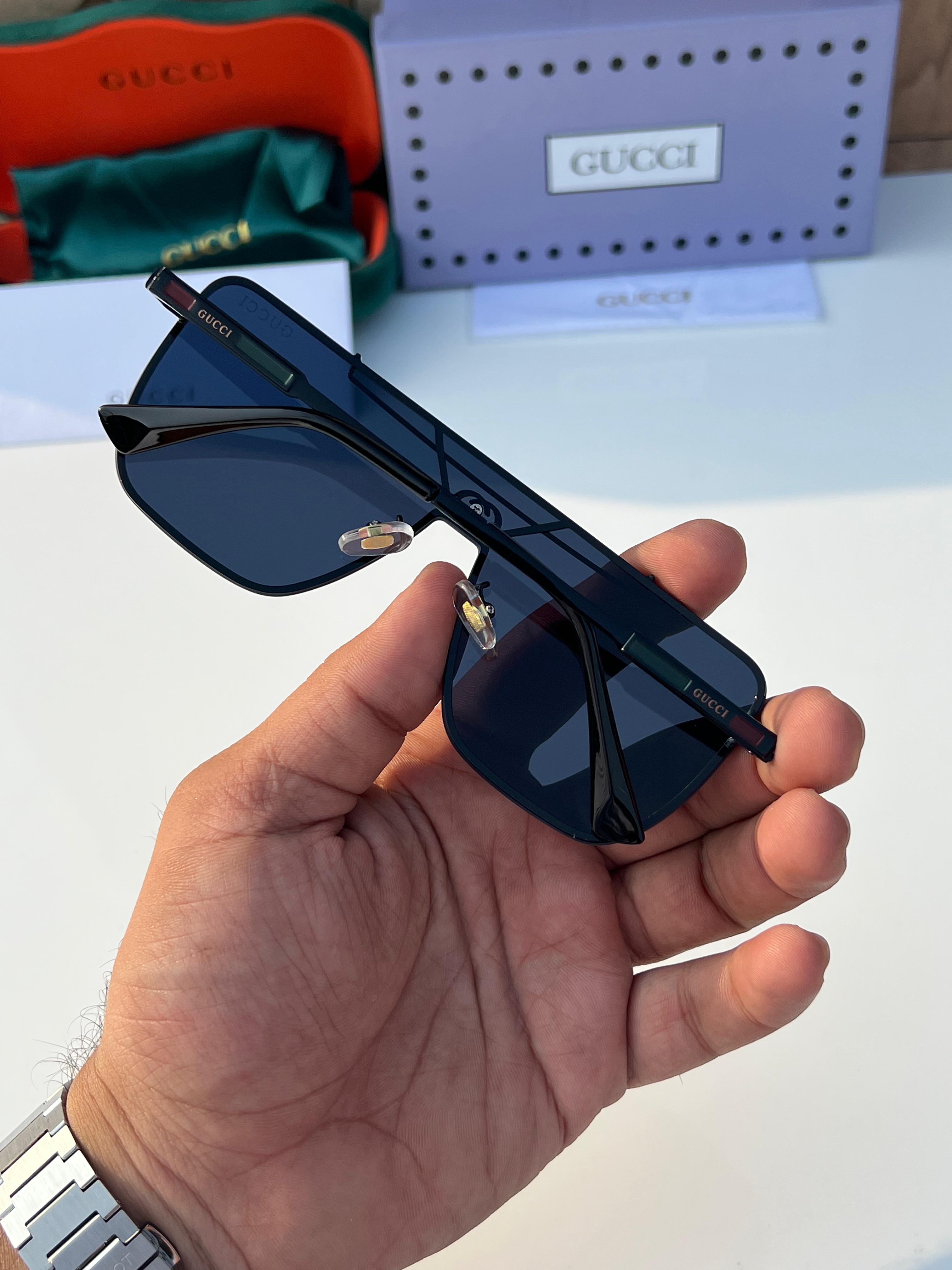 WG G_c_ci 24037 black A