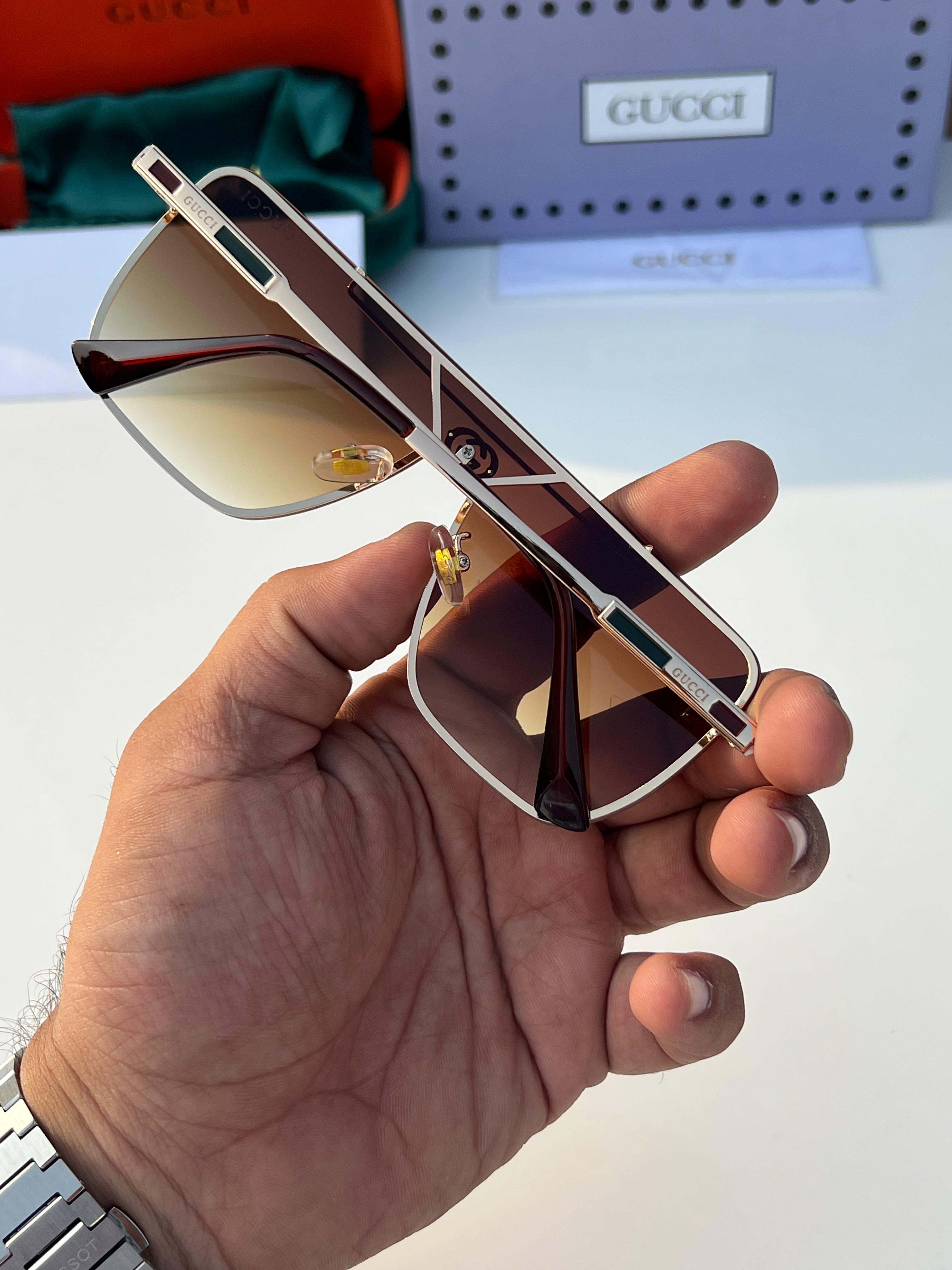 WG G_cci 24037 gold brown A