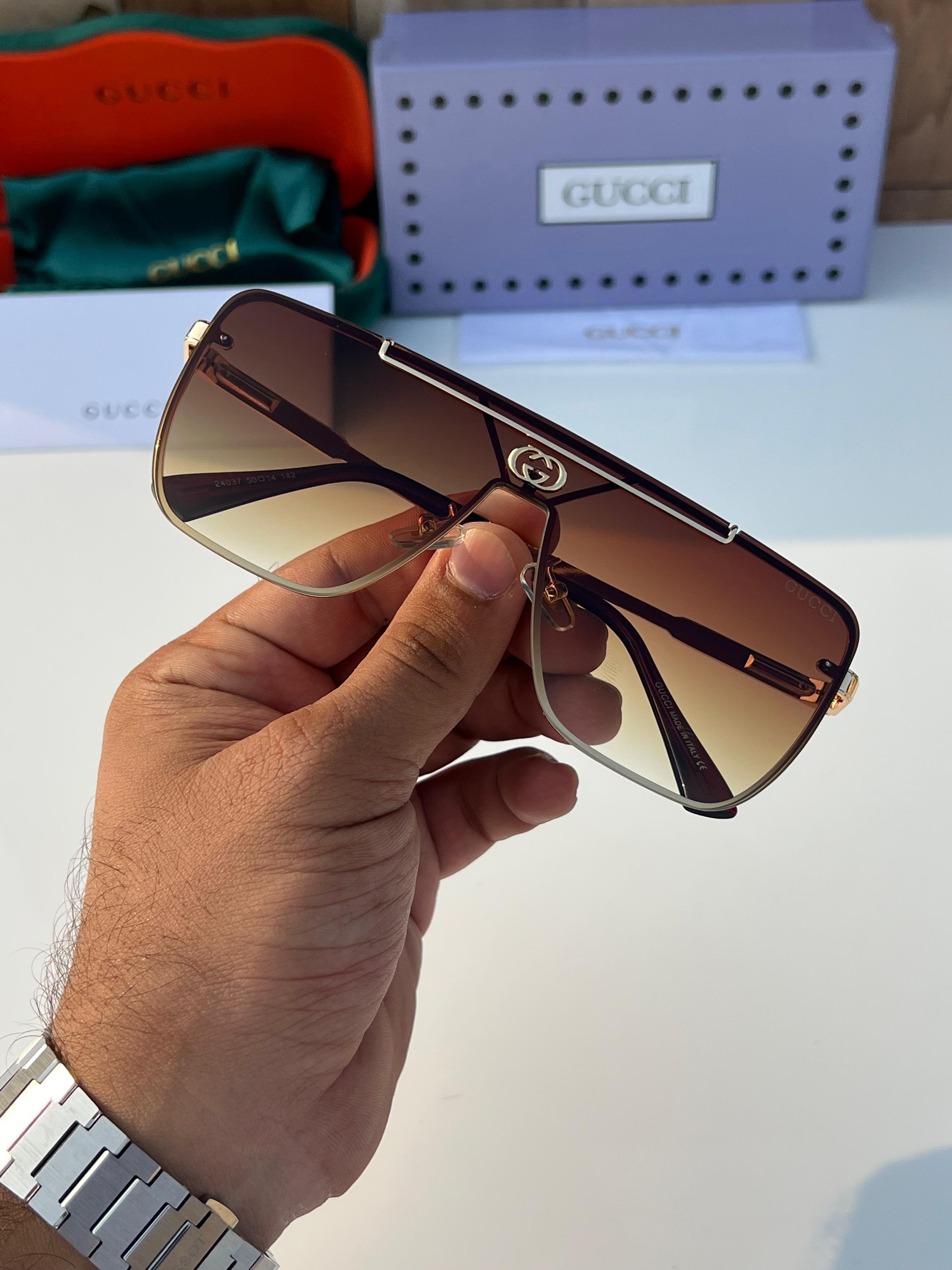 WG G_cci 24037 gold brown A