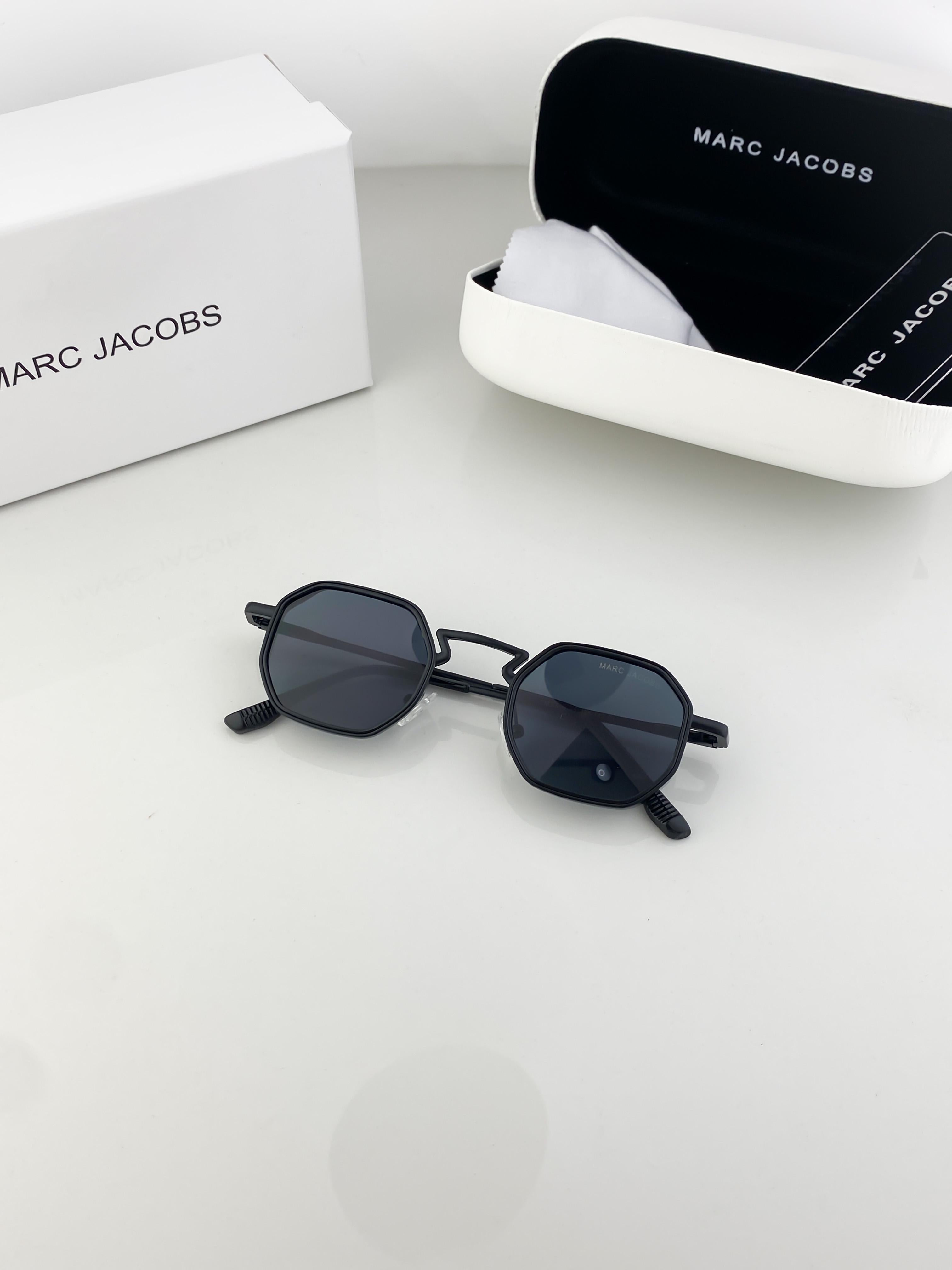 WG MARC CHARCOAL BLACK 506 B