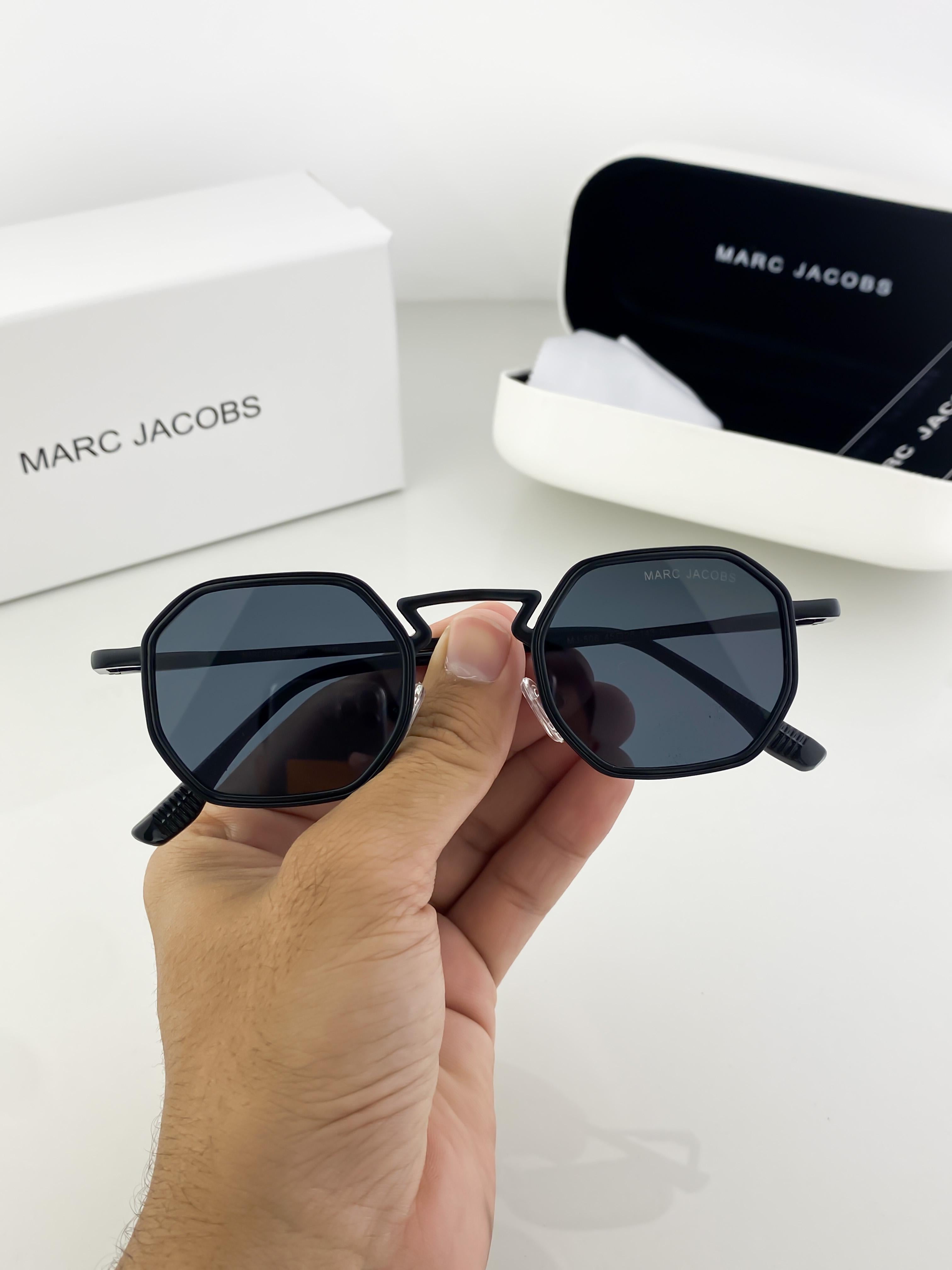 WG MARC CHARCOAL BLACK 506 B