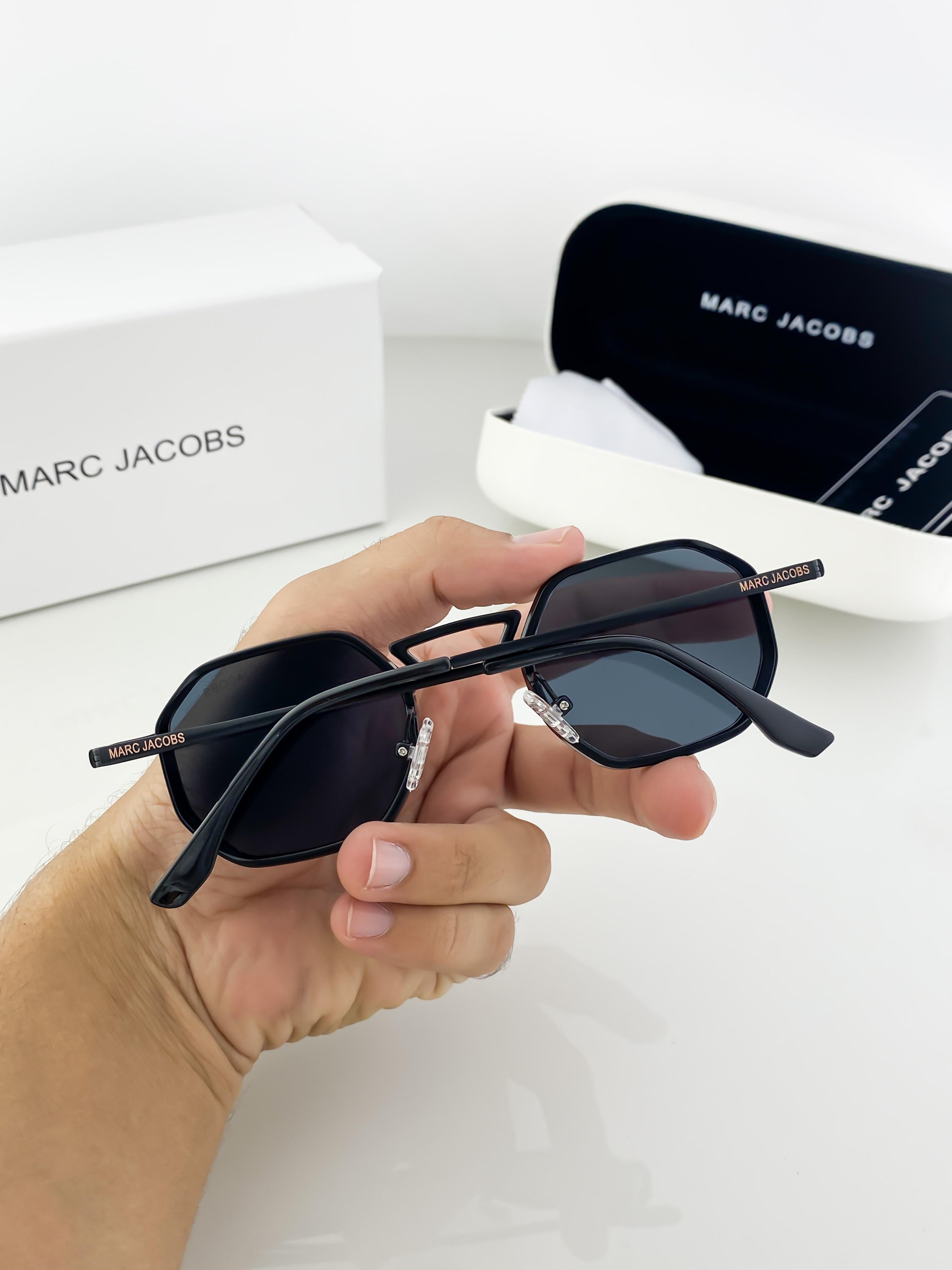 WG MARC CHARCOAL BLACK 506 B