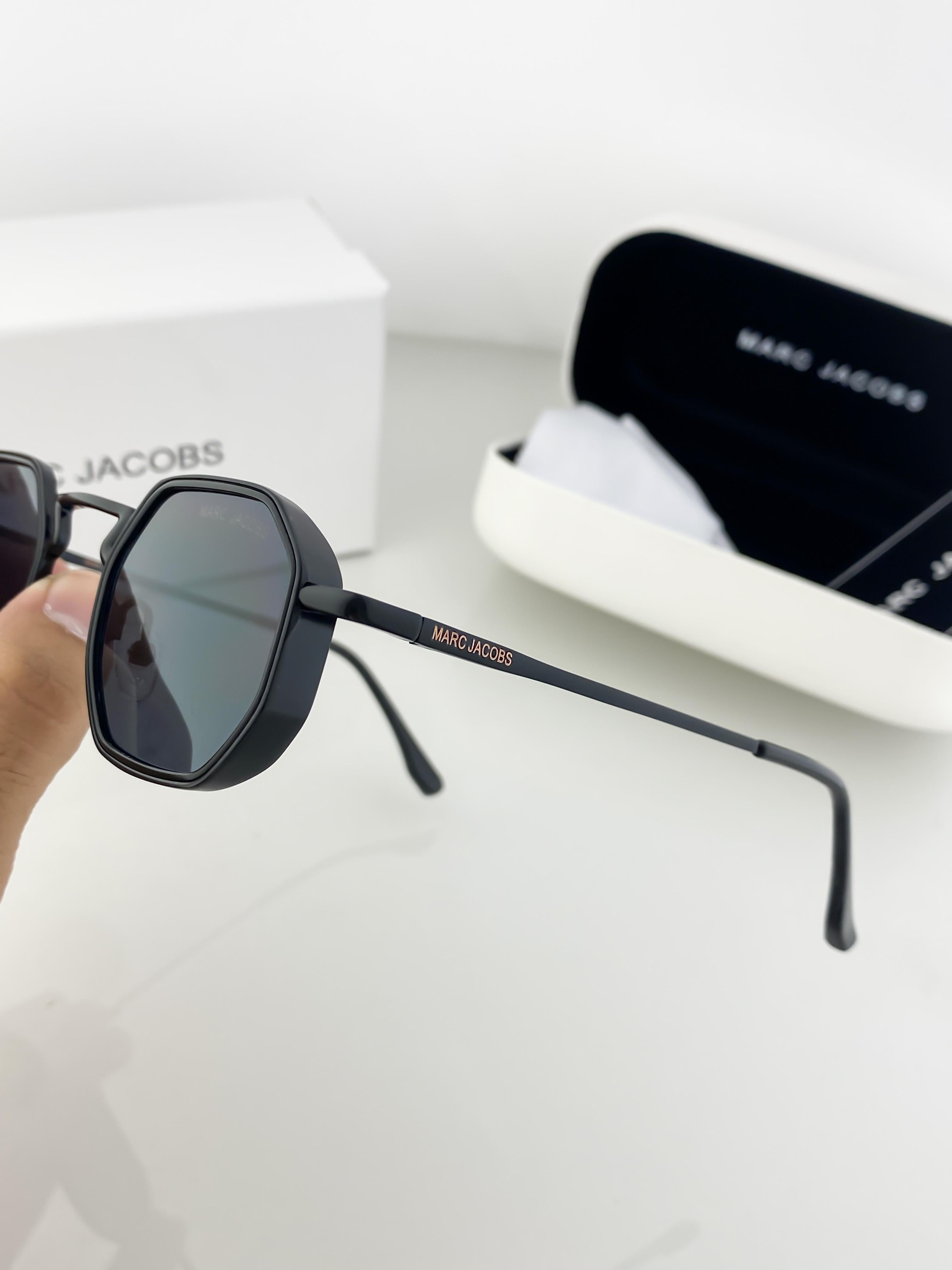 WG MARC CHARCOAL BLACK 506 B