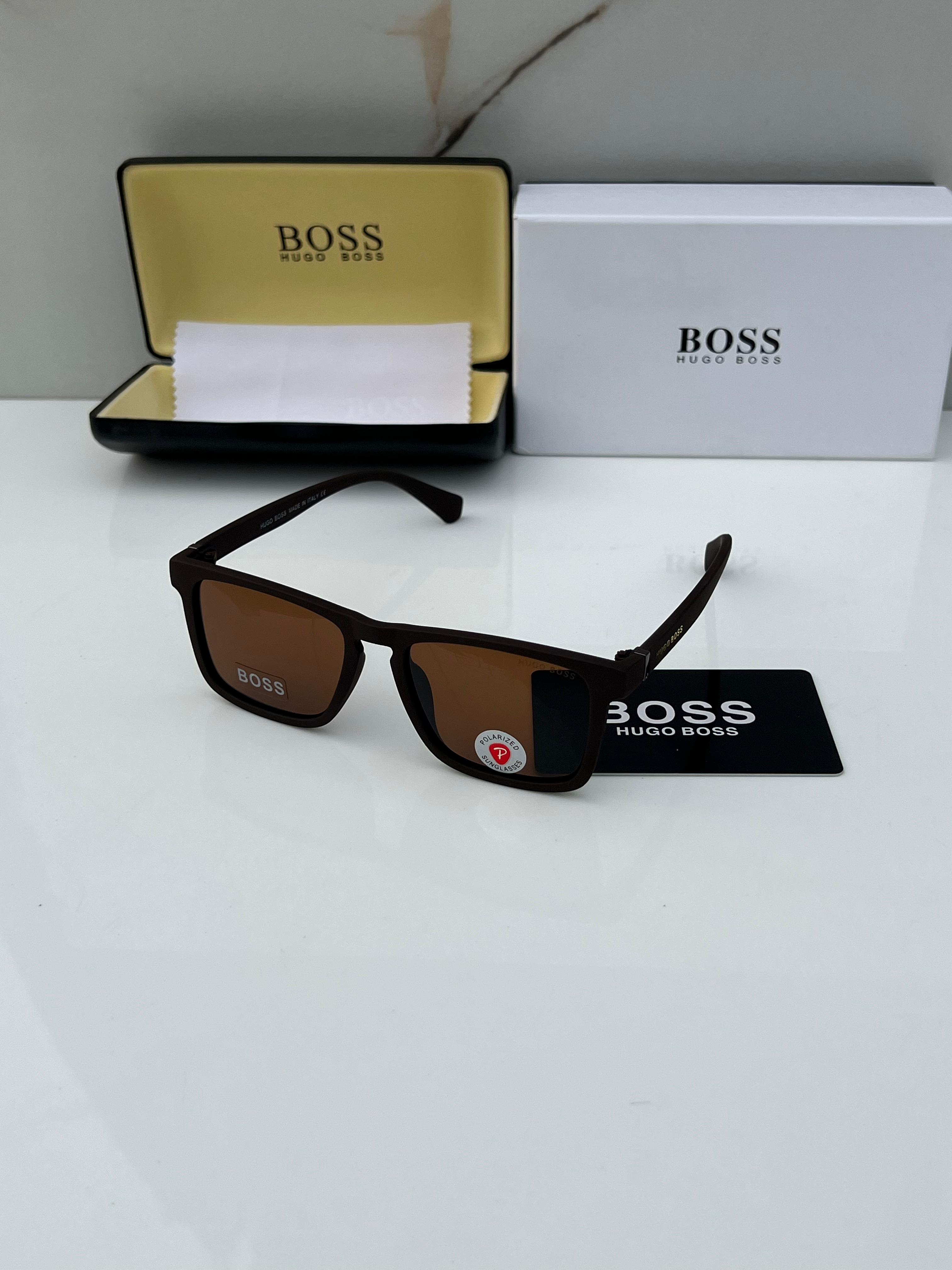 WG HugH 0296 brown  A