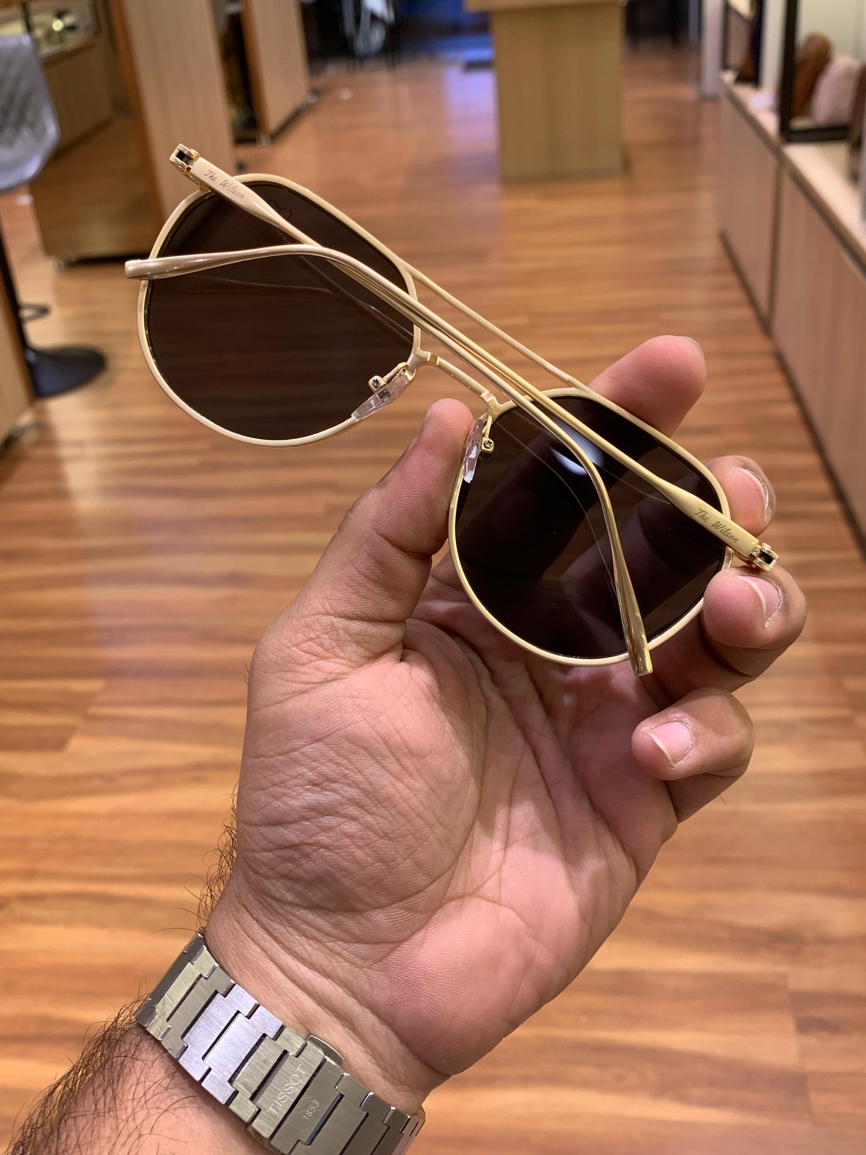 WG Wil metal gold black  A