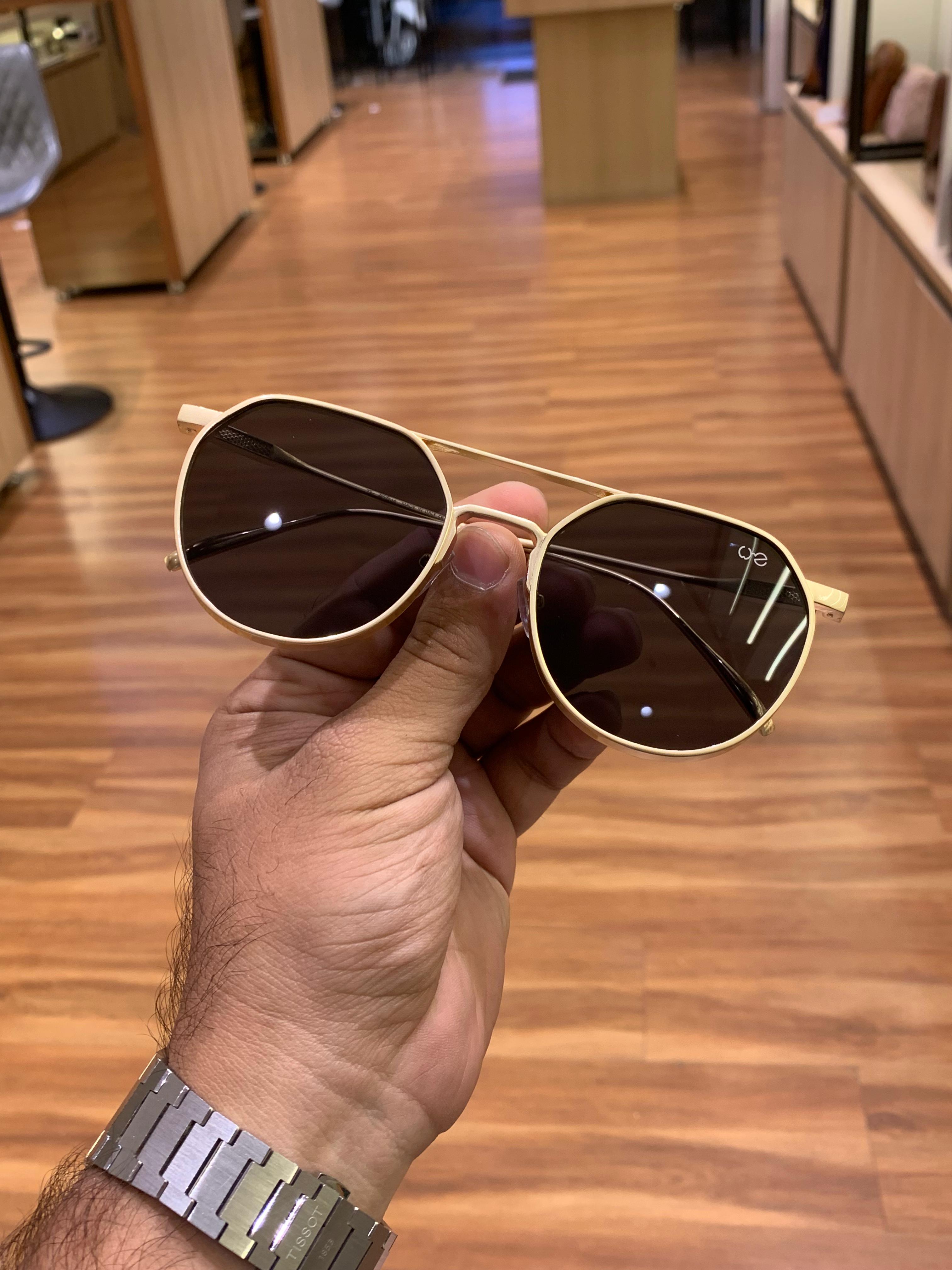 WG Wil metal gold black  A