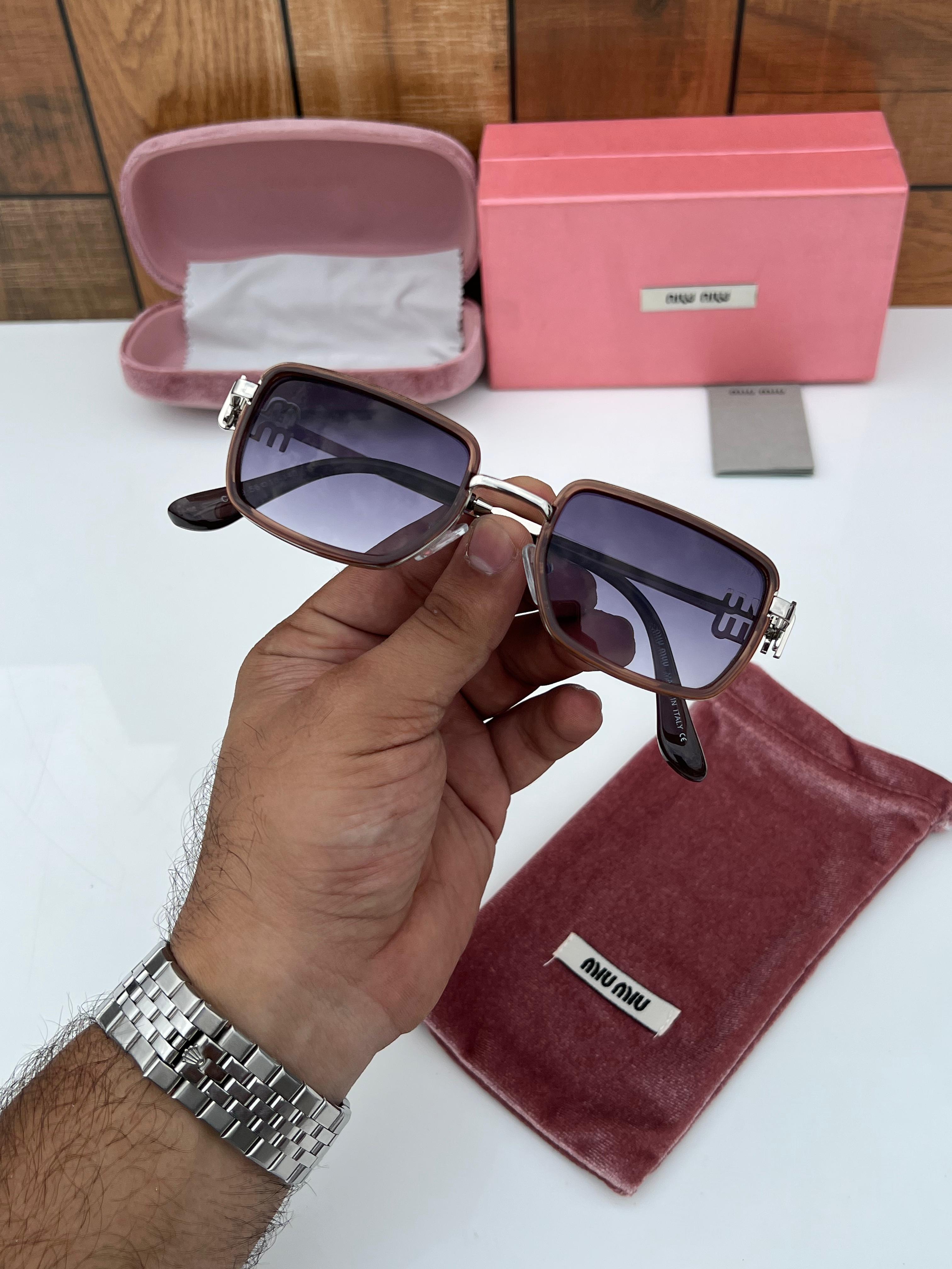 WG Mi 559 silver peach shaded