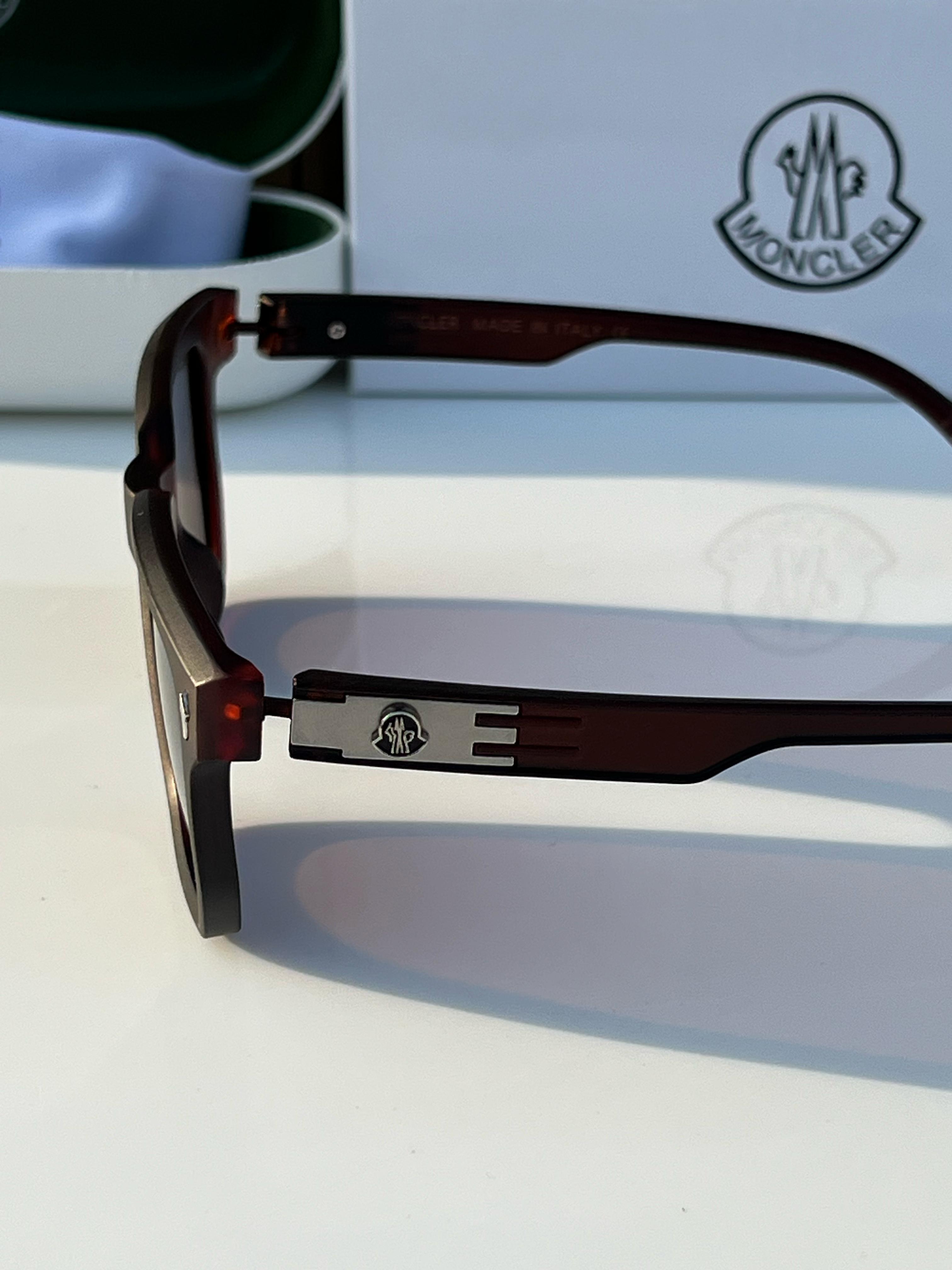 WG Mon_cler_ 7507 brown A