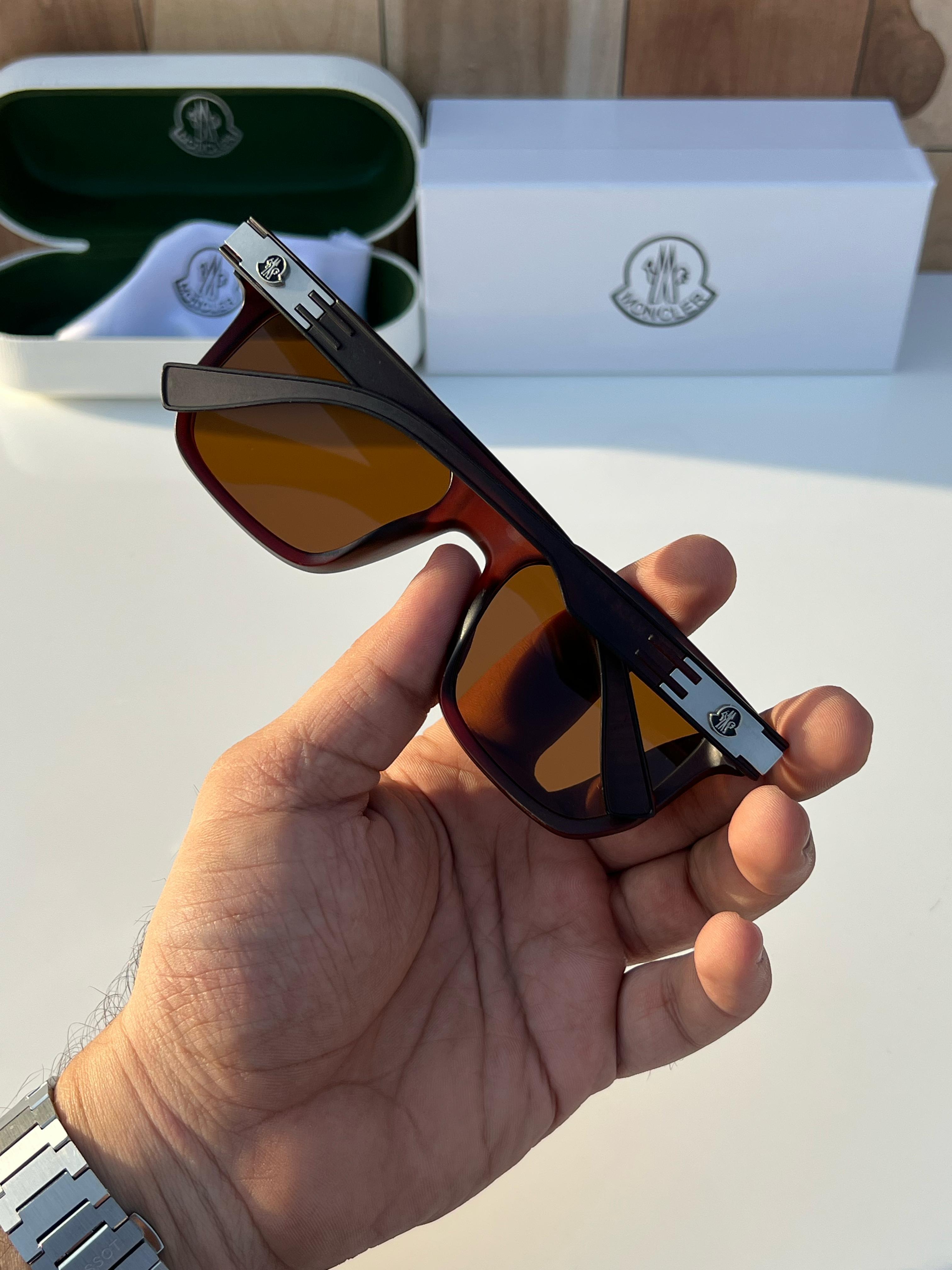 WG Mon_cler_ 7507 brown A