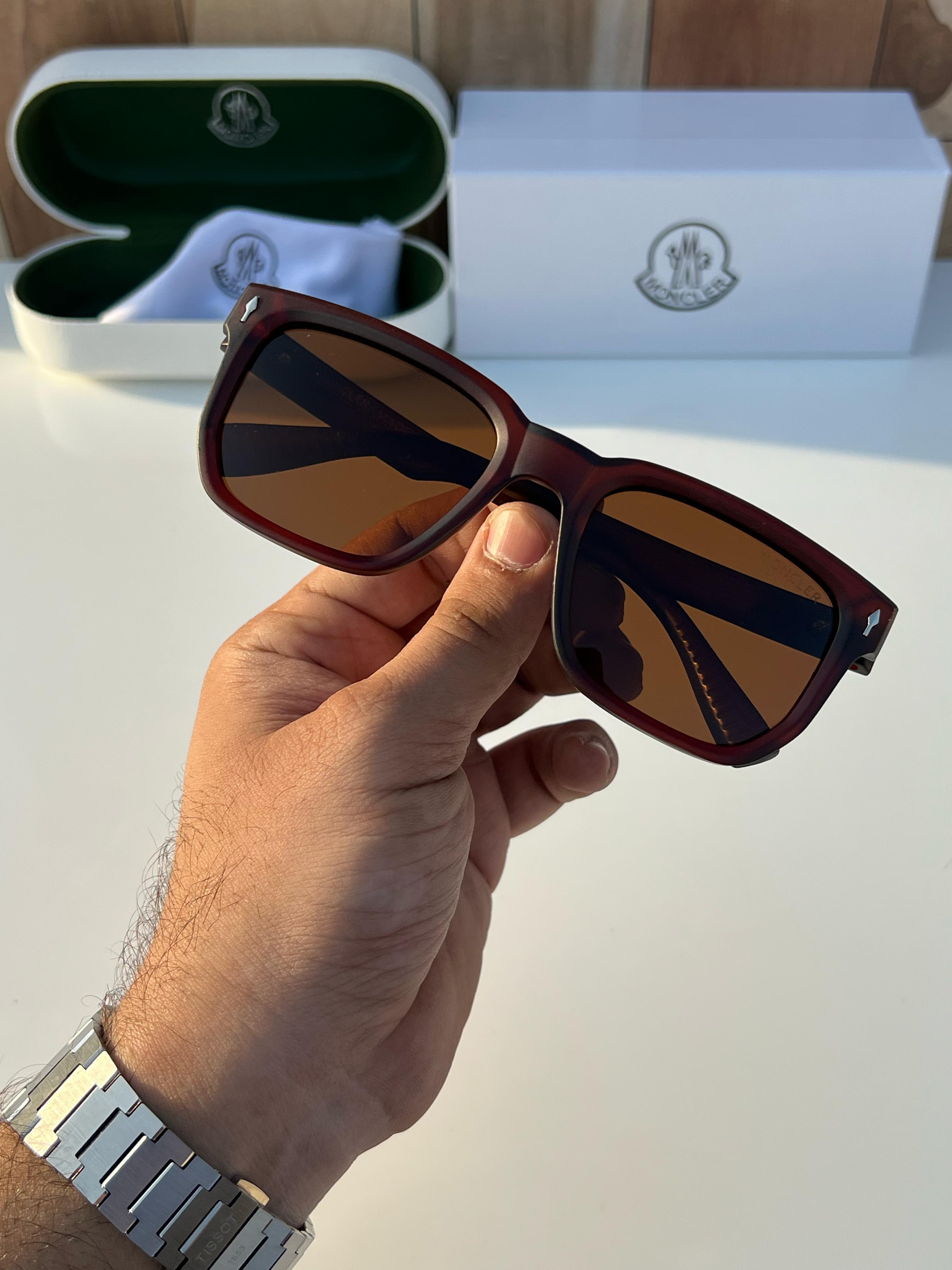 WG Mon_cler_ 7507 brown A