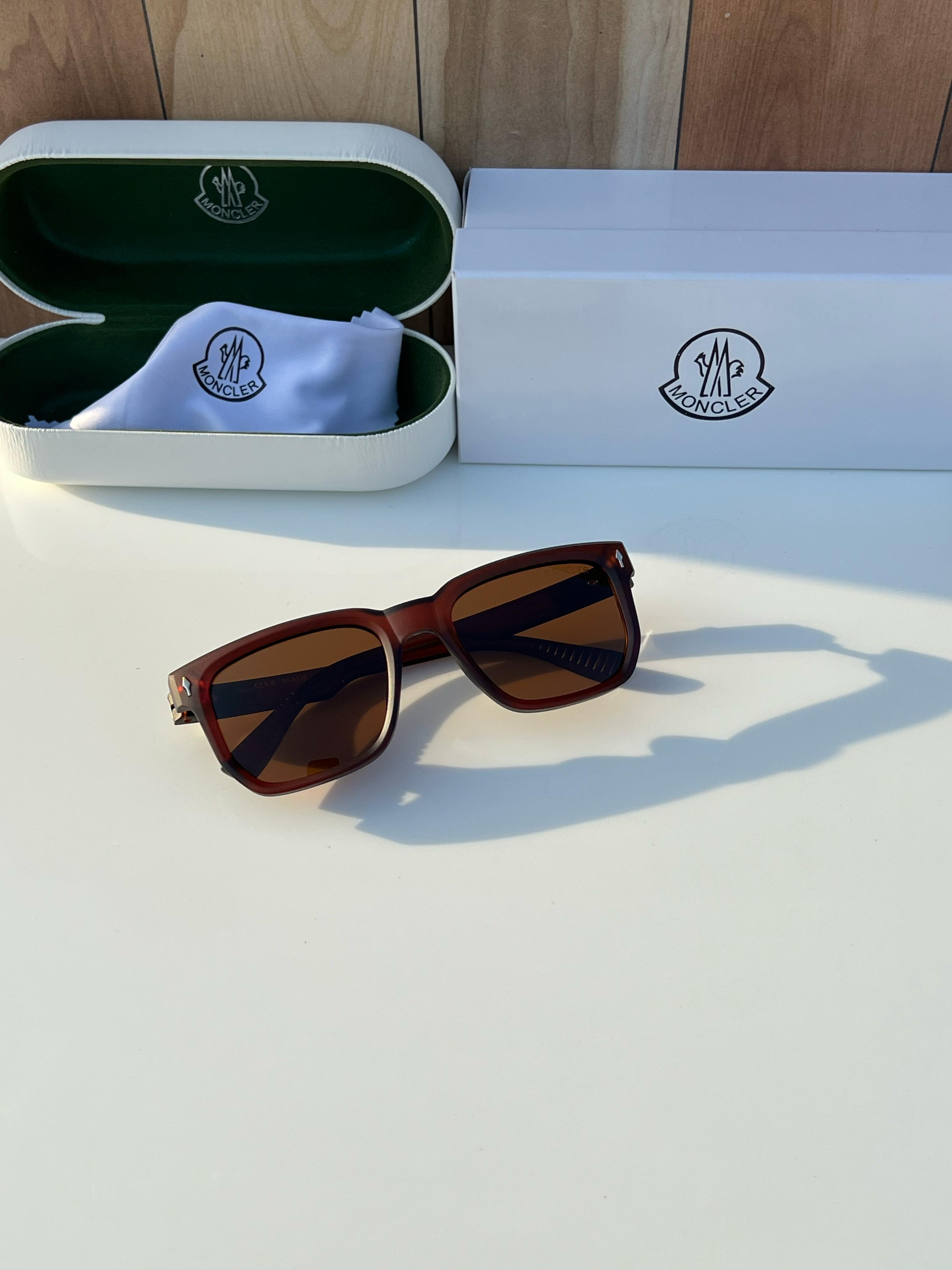 WG Mon_cler_ 7507 brown A