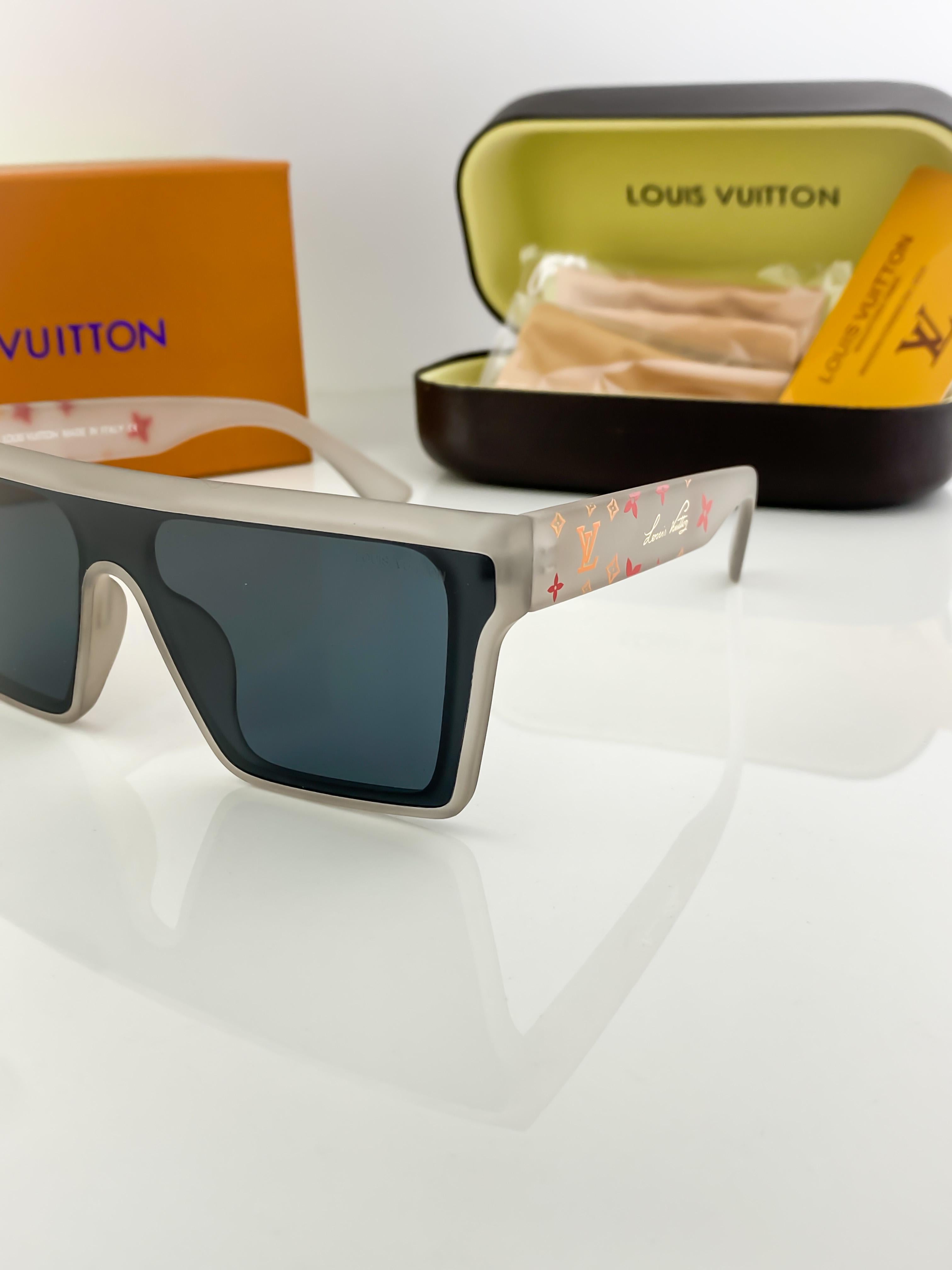 WG LO_UIS_ VUI_TTON_ 1166 B