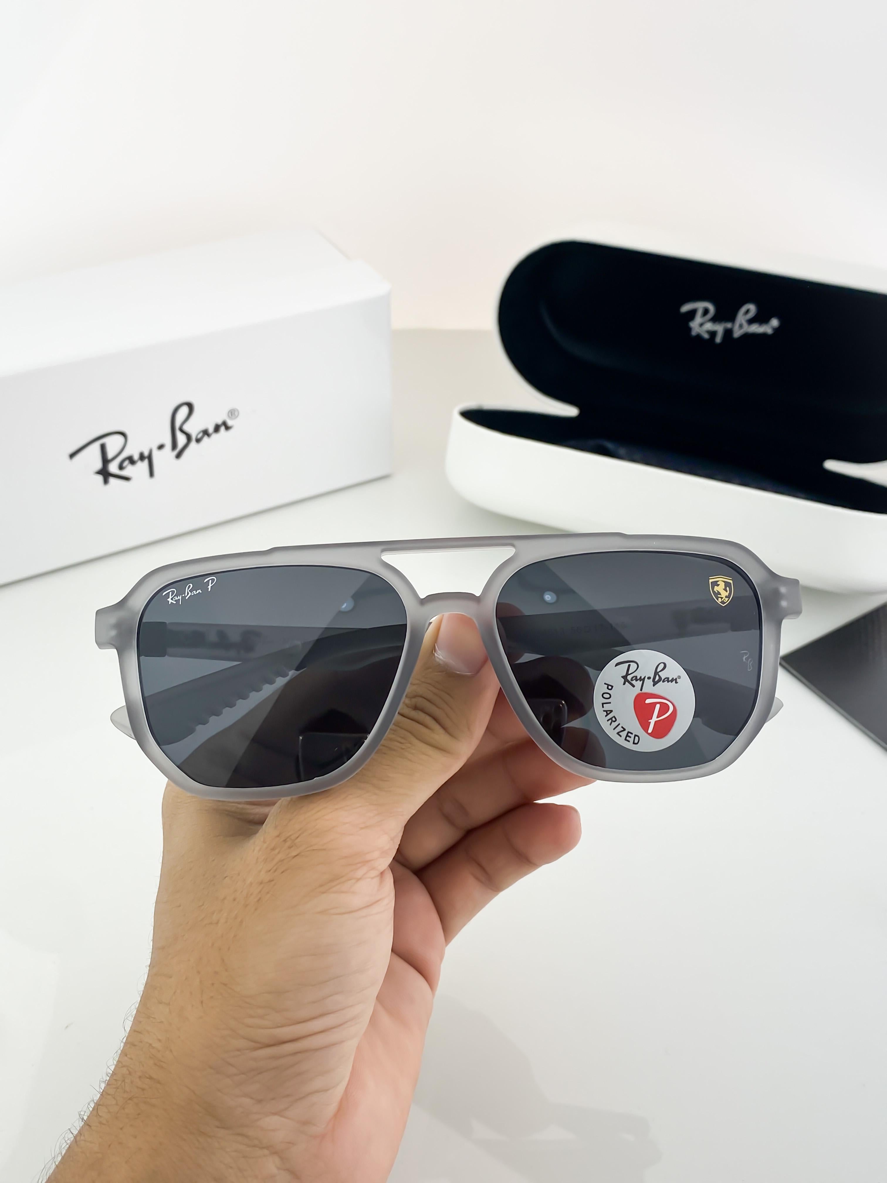 WG R_AY_ GRE_Y BLA_CK 4613 B