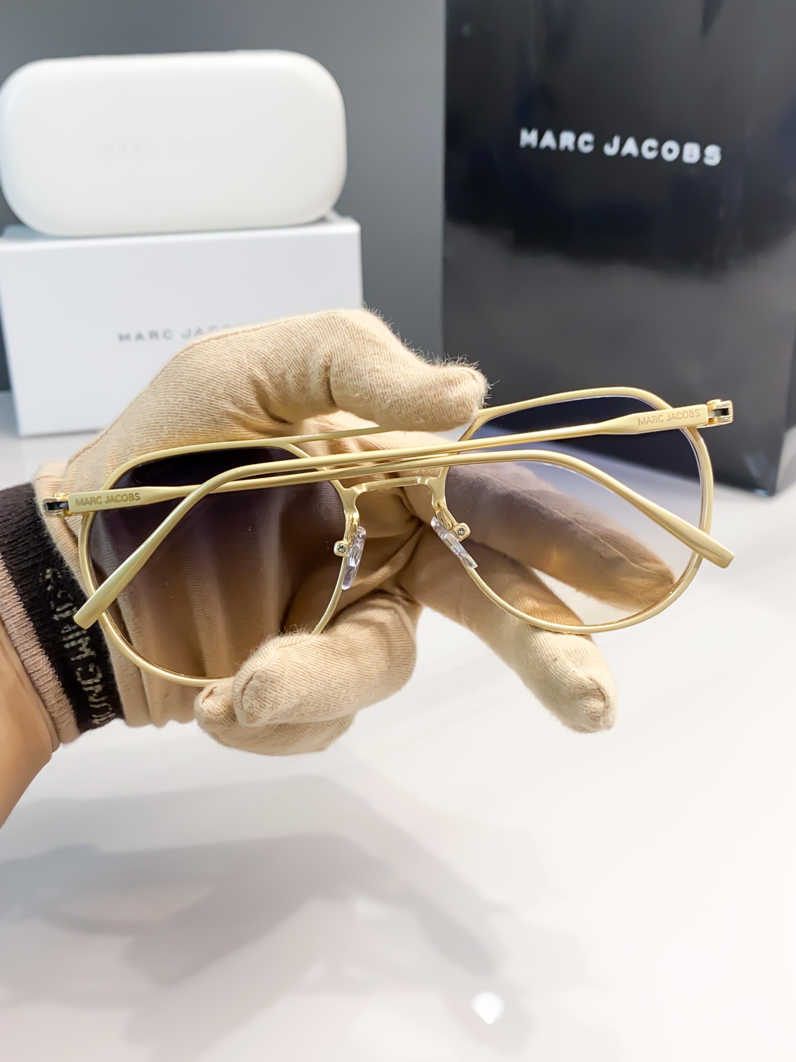 WG MAR_C GOLD BLUE SHADED 5054 B