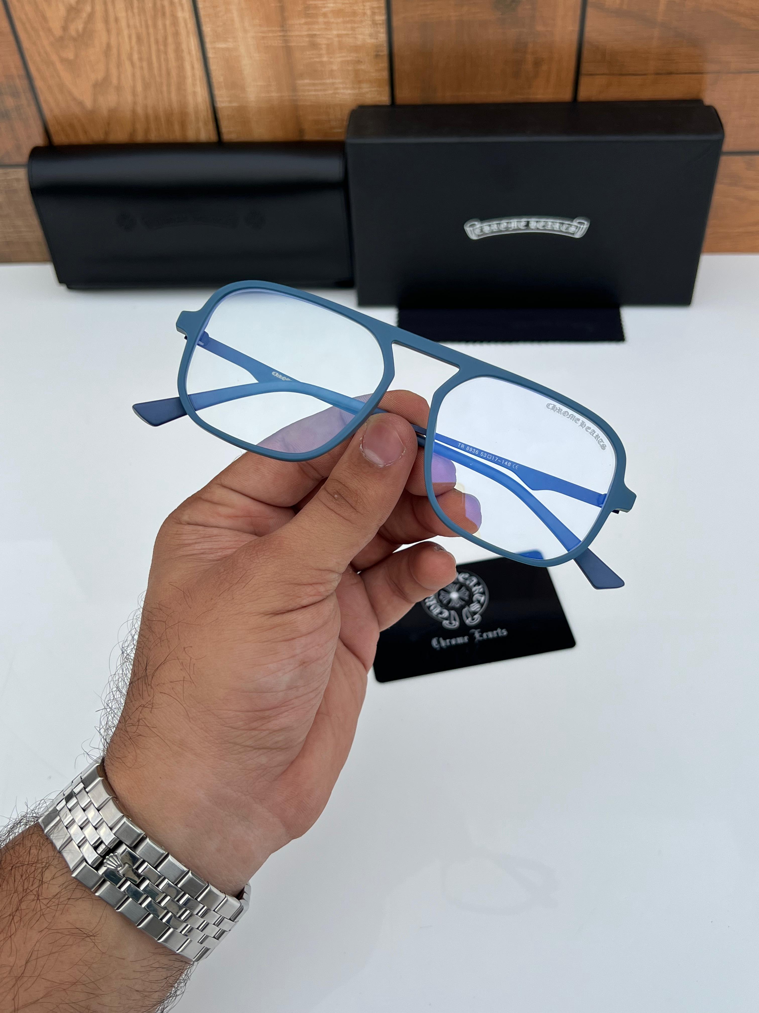 WG Chr  heart 8936 blue