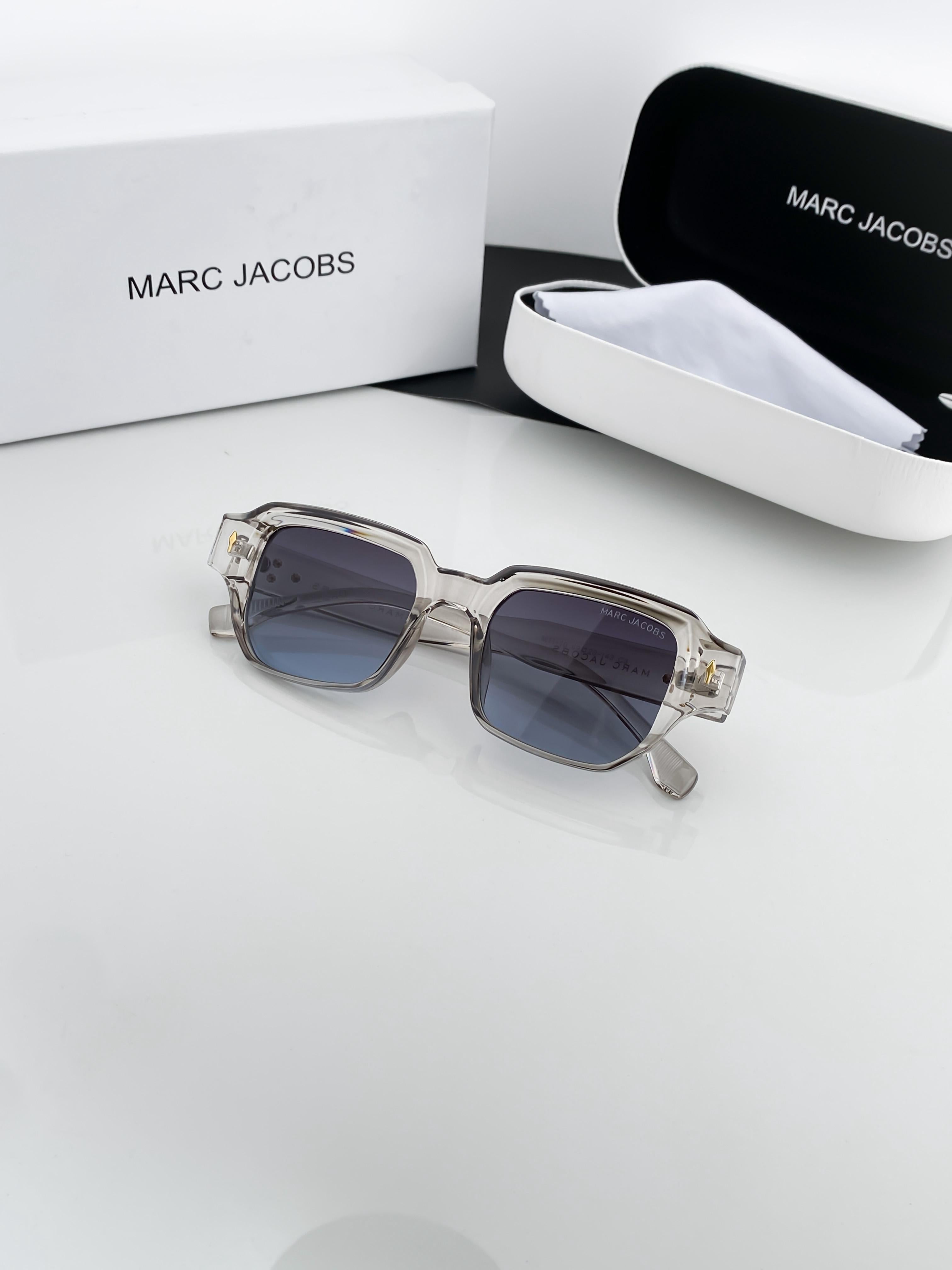 WG Mar_c_jaco_b_white