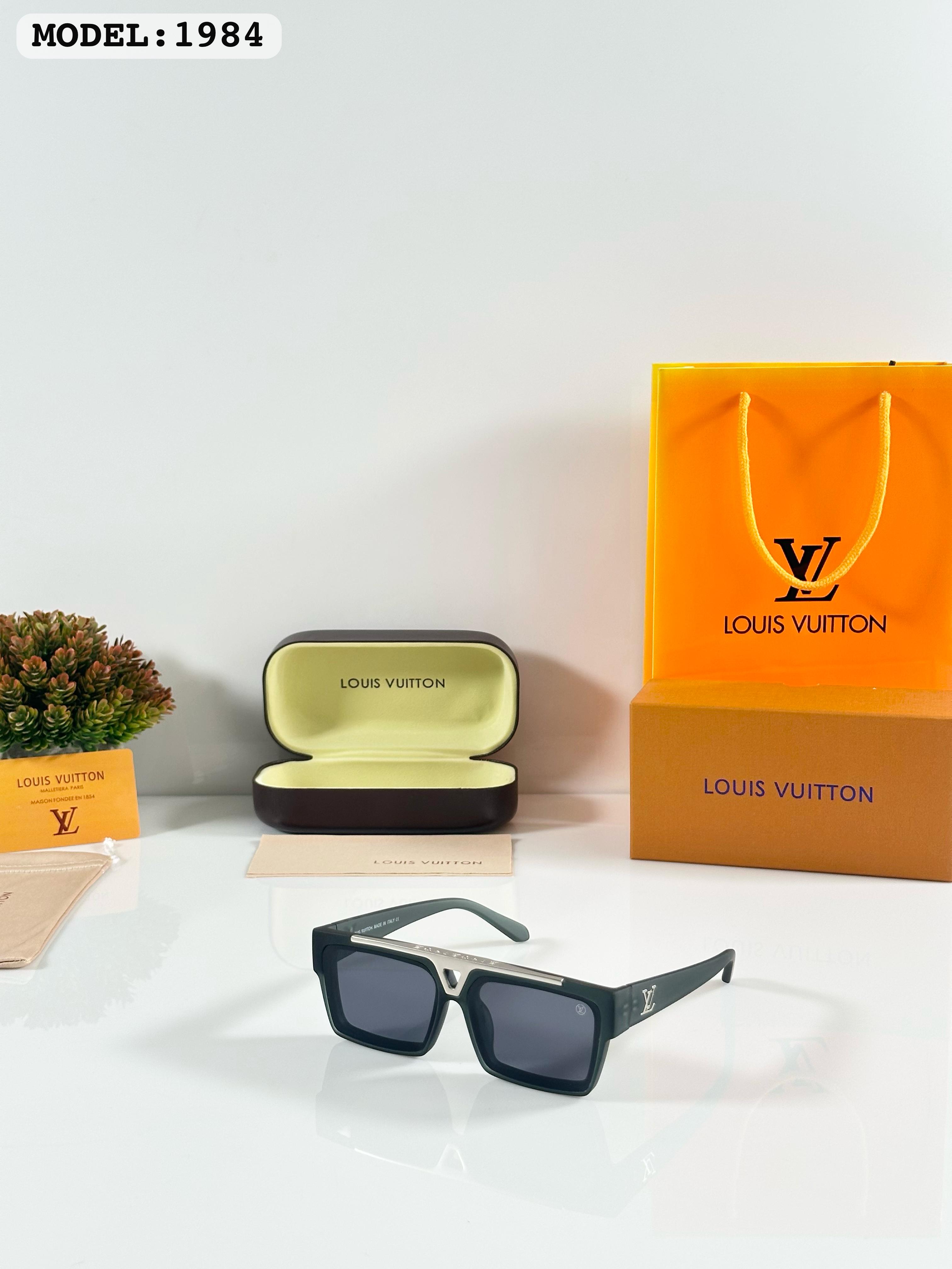 WG Loui_s vuitt_on 002