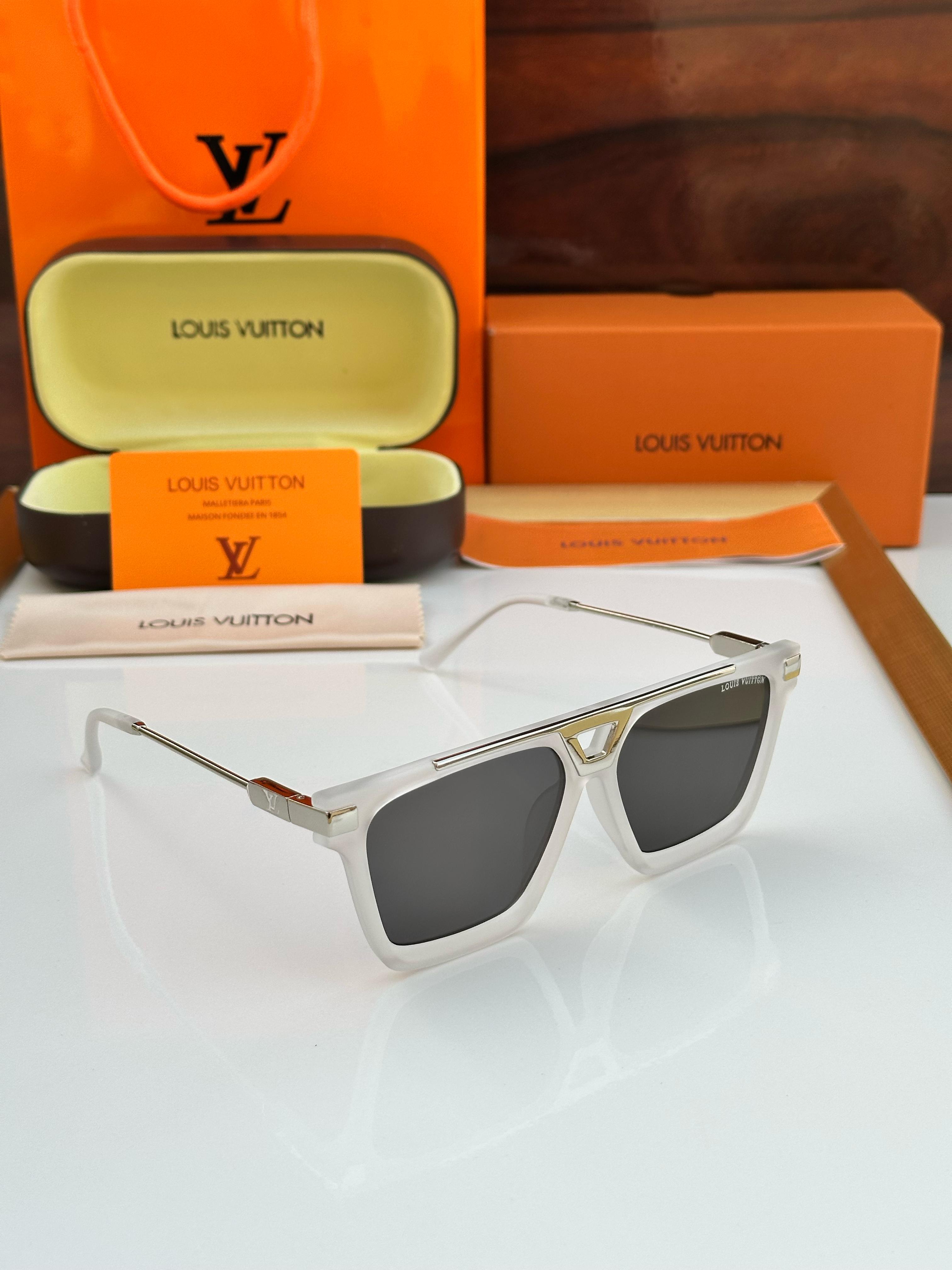 WG Lo-ve E sunglass