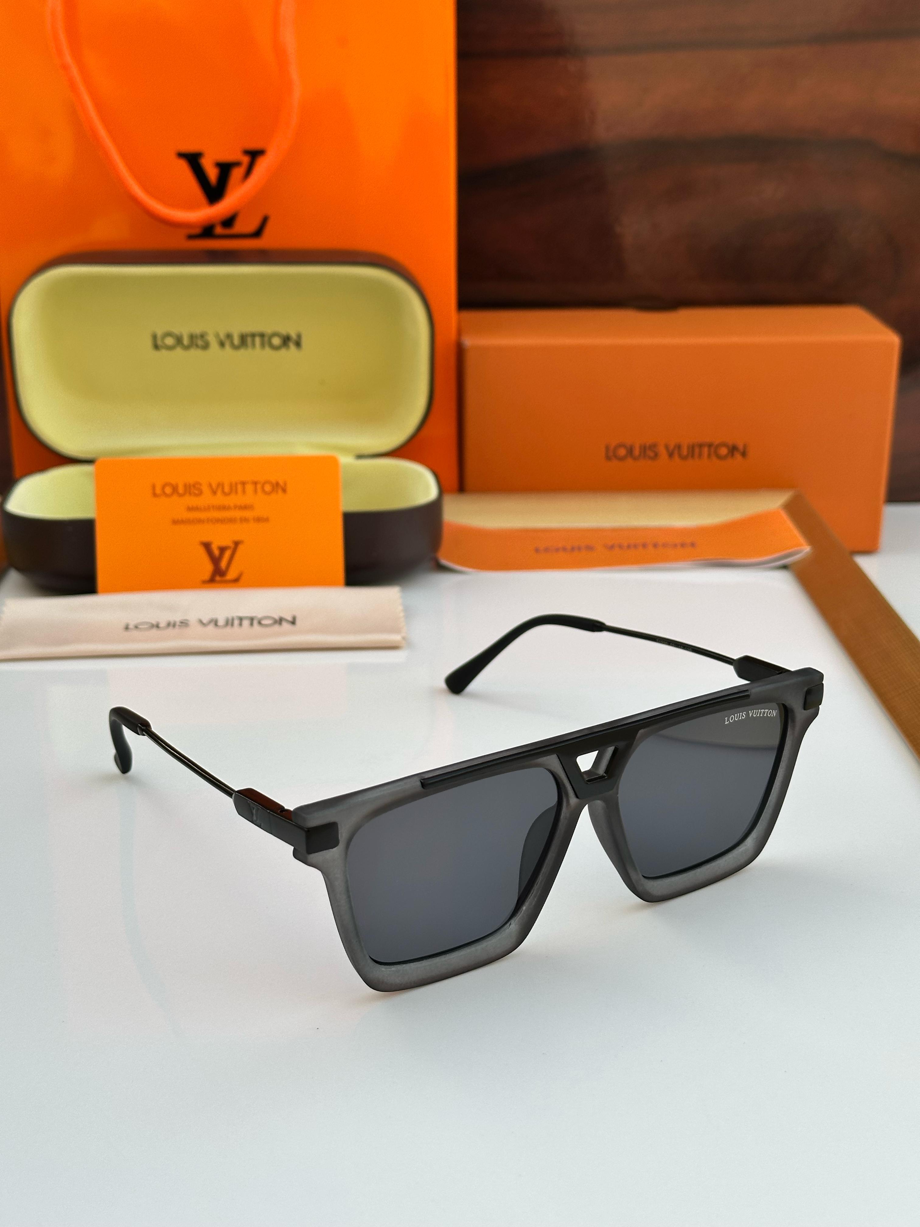 WG Lo-ve E sunglass